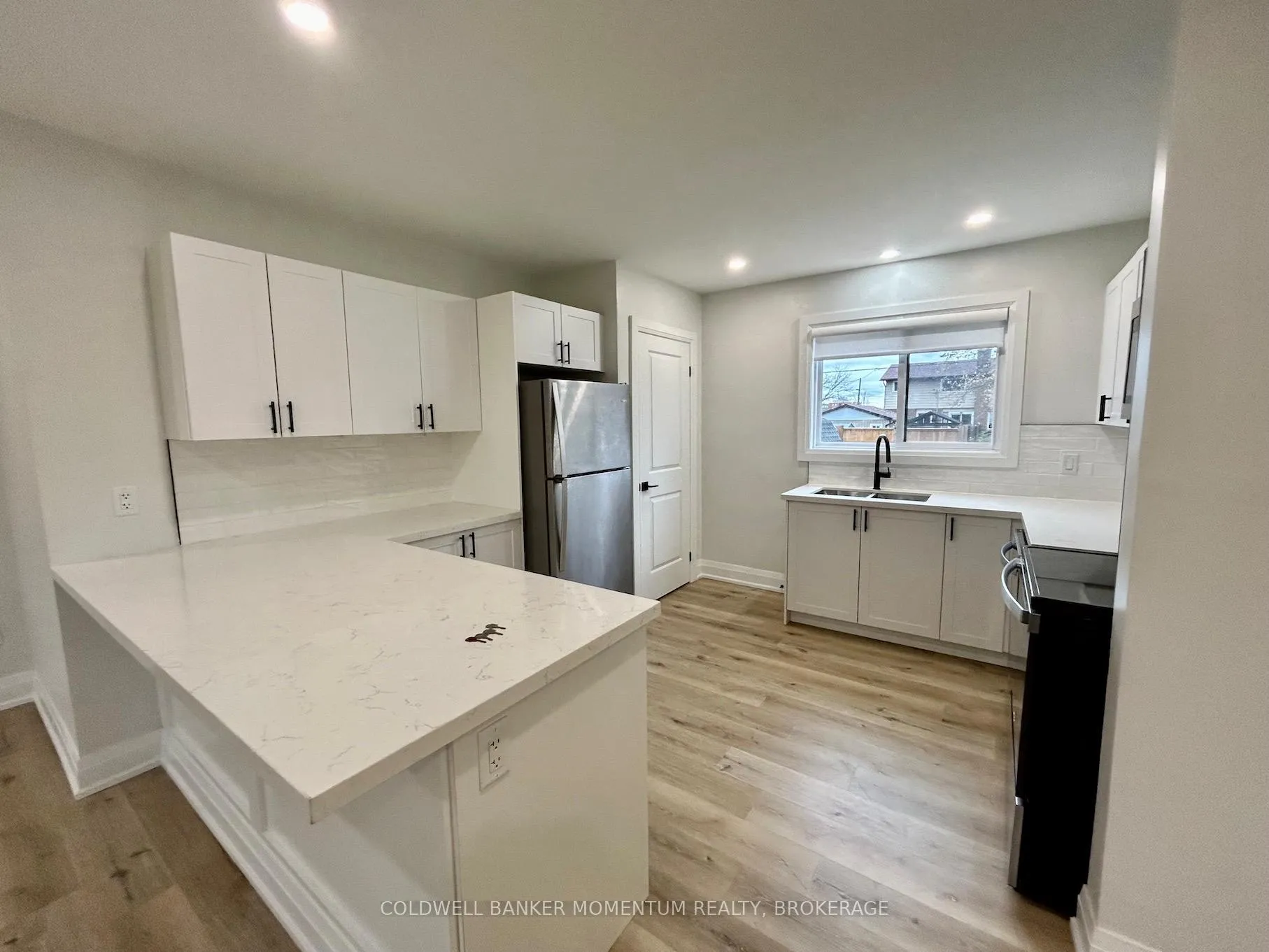 Photo 11 of Unit Main, 34 Golden Boulevard, Welland, Lincoln/Crowland — HOMEH