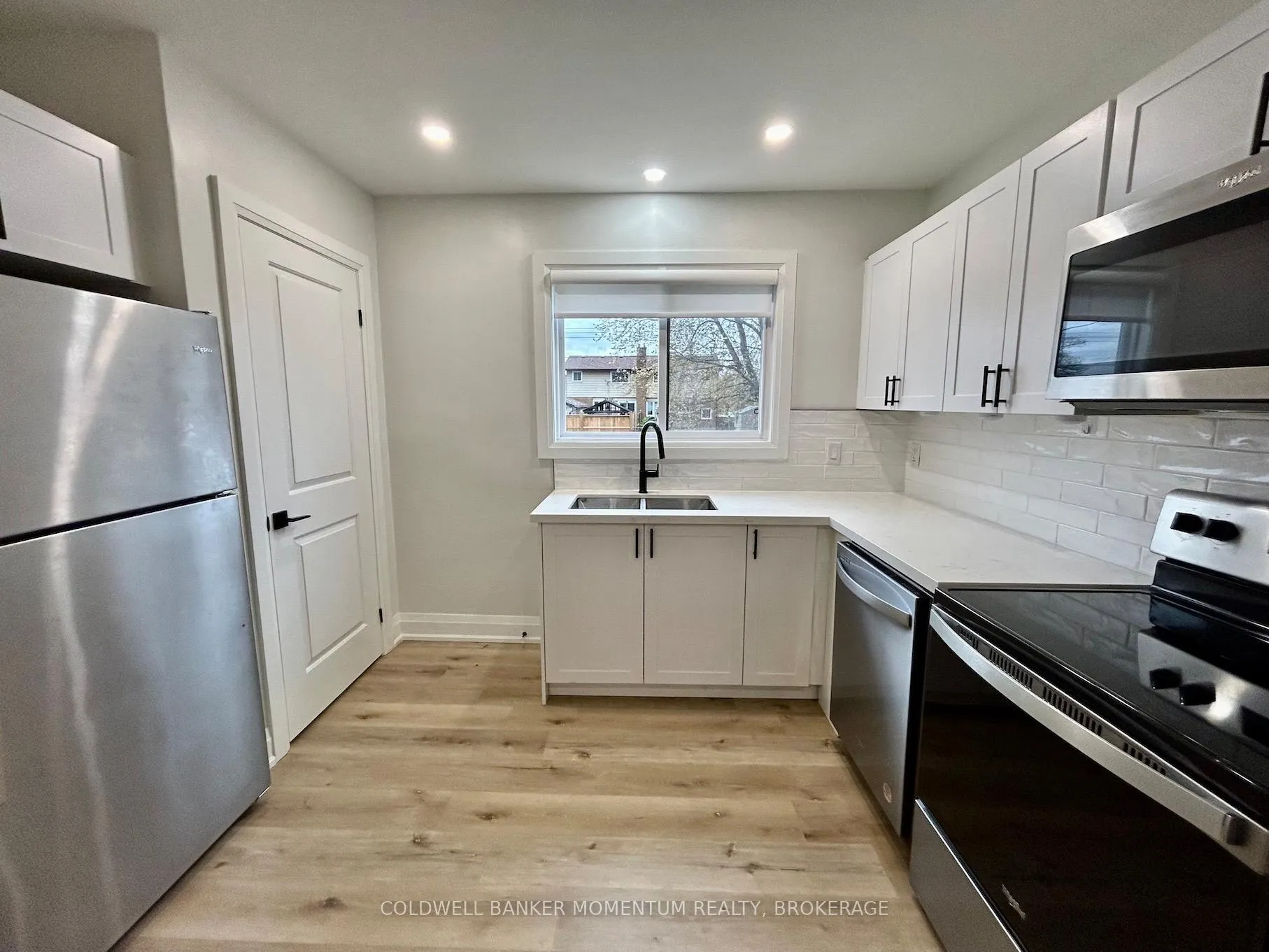 Photo 12 of Unit Main, 34 Golden Boulevard, Welland, Lincoln/Crowland — HOMEH