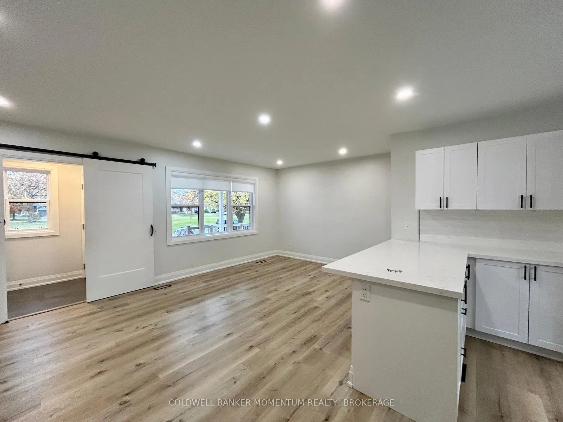 Photo 15 of Unit Main, 34 Golden Boulevard, Welland, Lincoln/Crowland — HOMEH