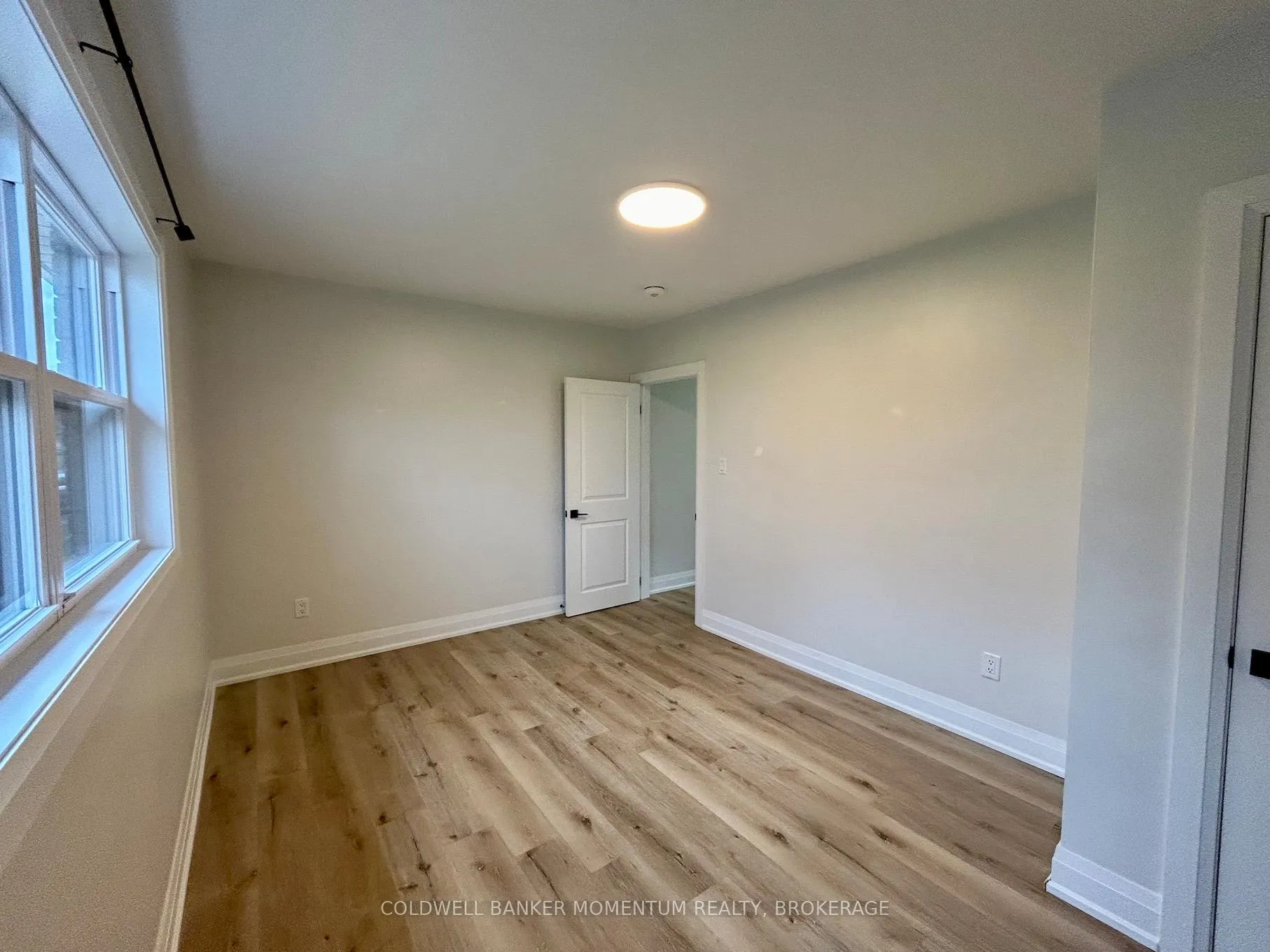 Photo 22 of Unit Main, 34 Golden Boulevard, Welland, Lincoln/Crowland — HOMEH