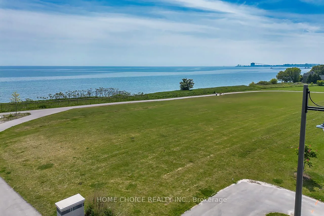 Photo 2 of 26B Lookout Drive, Clarington, Bowmanville — HOMEH