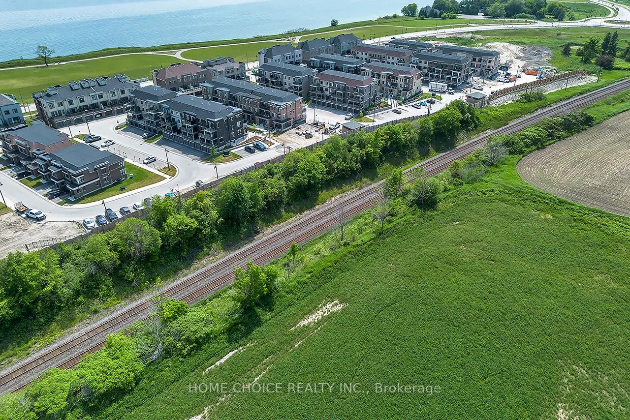 Photo 10 of 26B Lookout Drive, Clarington, Bowmanville — HOMEH