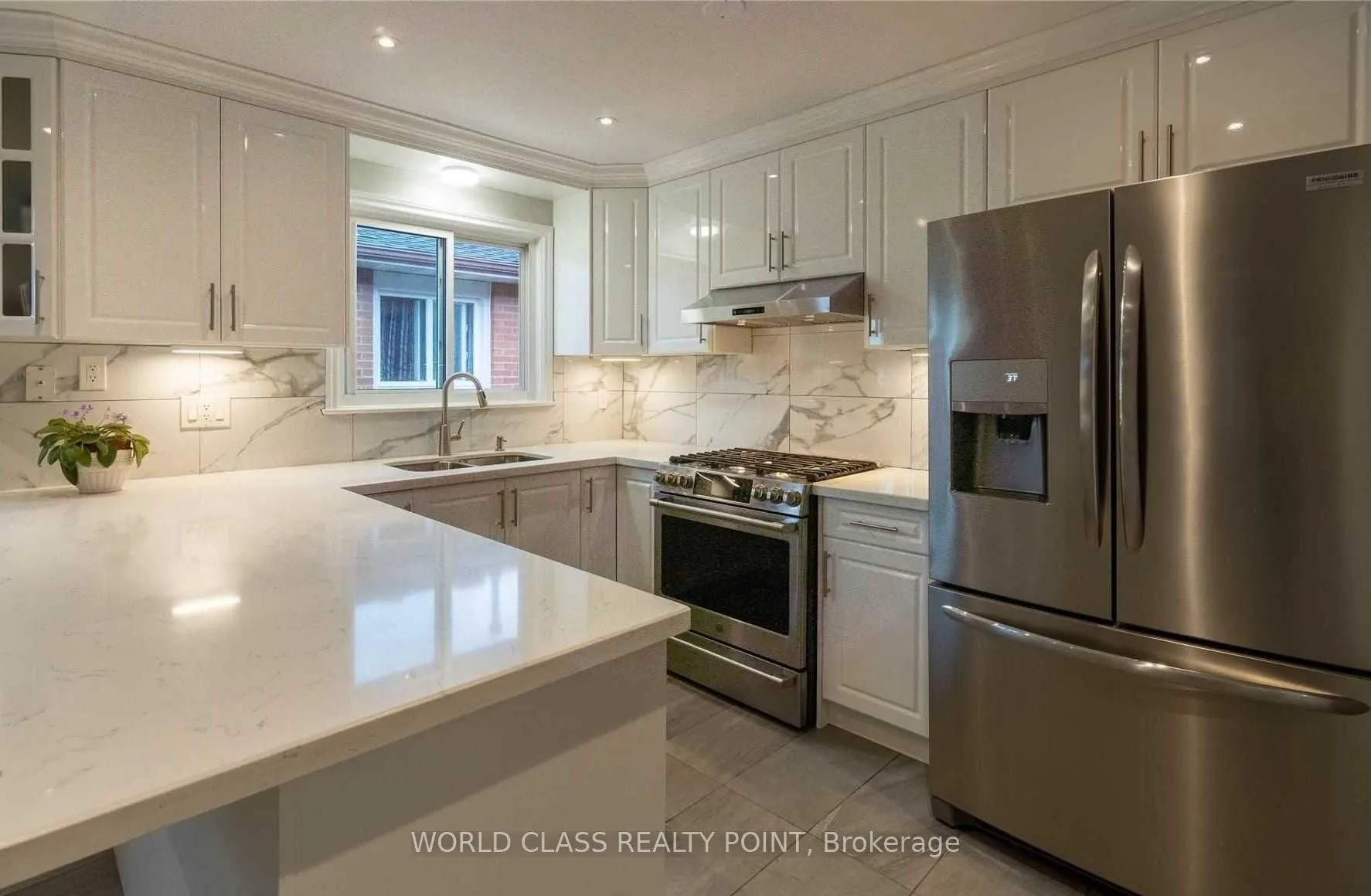 Photo 4 of Unit Main, 55 Jellicoe Crescent, Brampton, Northgate — HOMEH