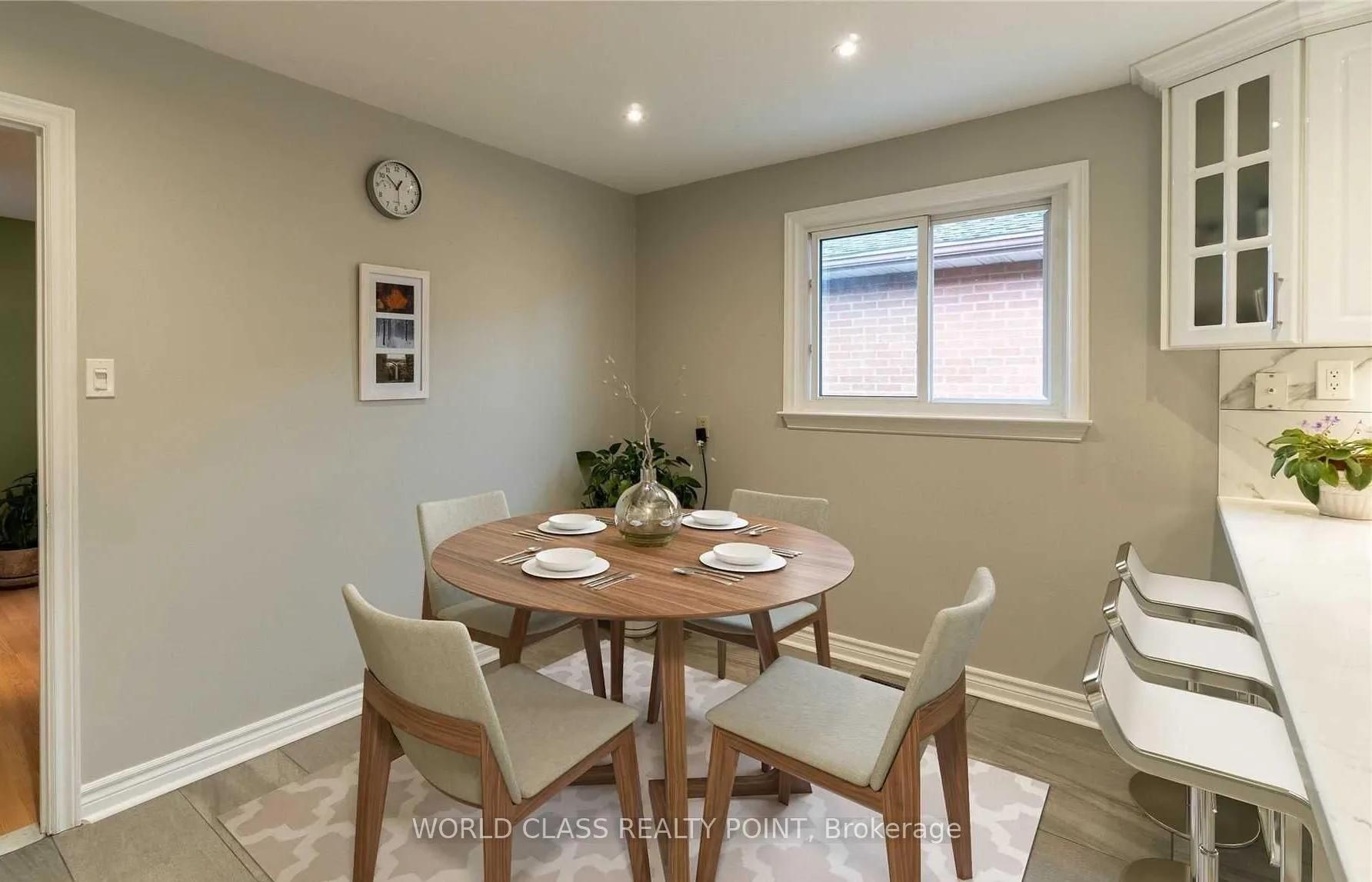 Photo 6 of Unit Main, 55 Jellicoe Crescent, Brampton, Northgate — HOMEH