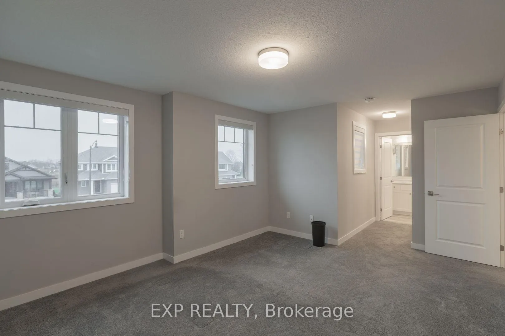 Photo 11 of 150 Empire Parkway, St. Thomas — HOMEH