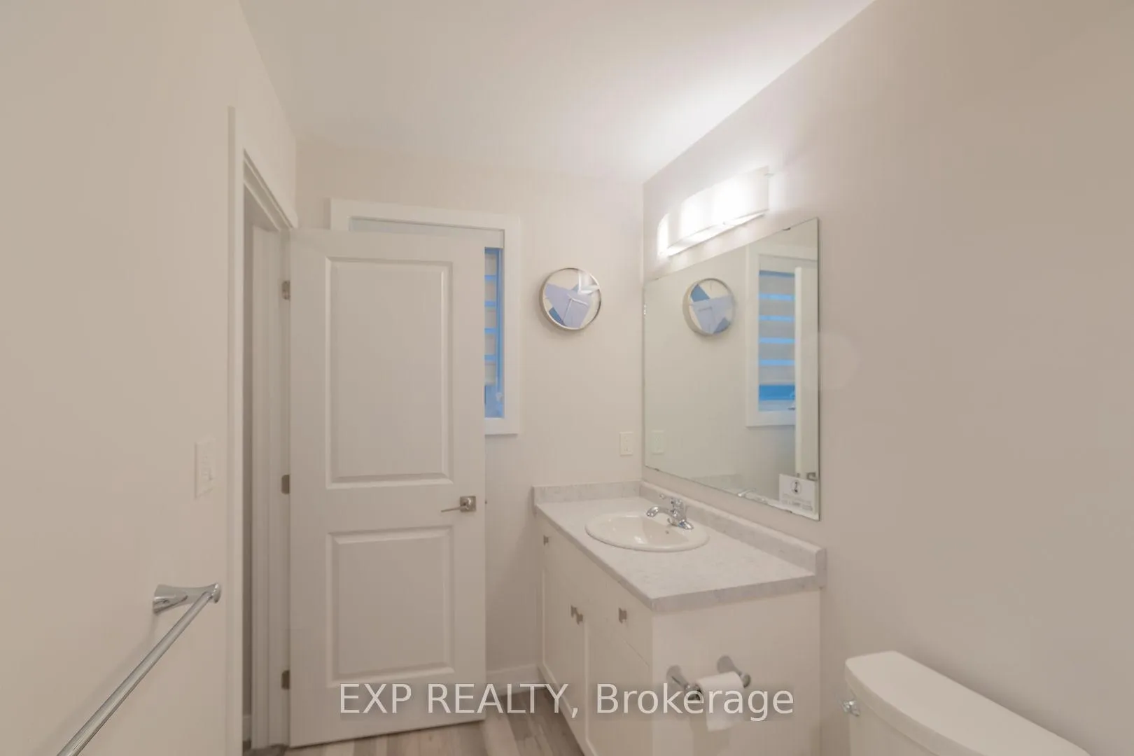 Photo 13 of 150 Empire Parkway, St. Thomas — HOMEH