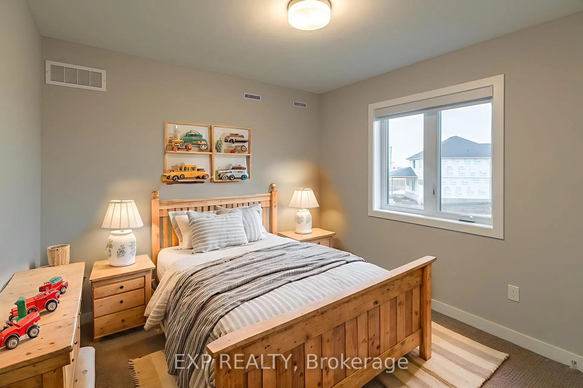 Photo 19 of 150 Empire Parkway, St. Thomas — HOMEH