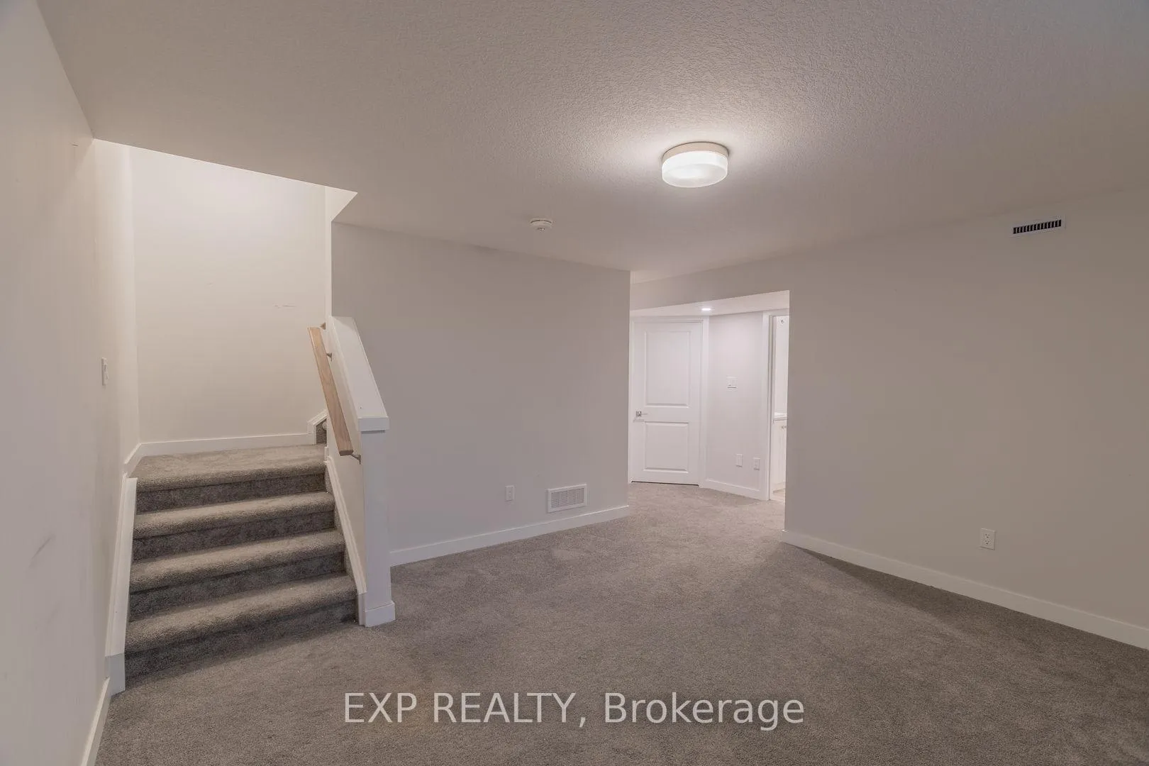 Photo 23 of 150 Empire Parkway, St. Thomas — HOMEH