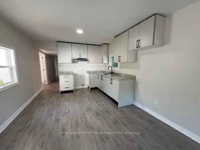 Photo 15 of 18 Park Boulevard, Erin — HOMEH
