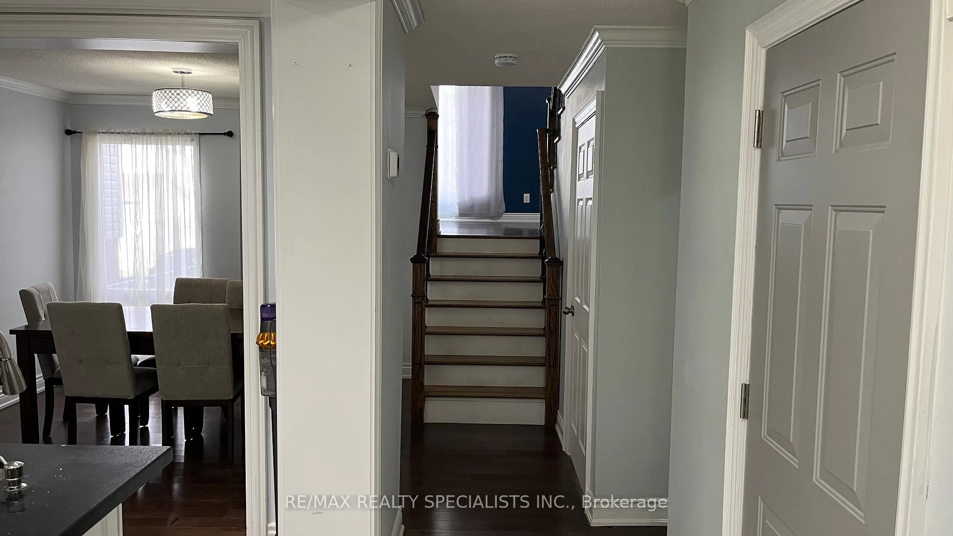 Photo 9 of 62 Camberley Crescent, Brampton, Brampton North — HOMEH