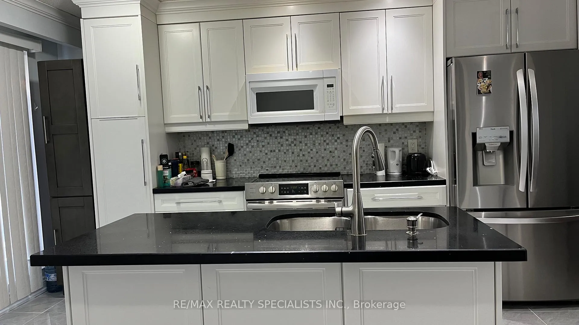 Photo 10 of 62 Camberley Crescent, Brampton, Brampton North — HOMEH