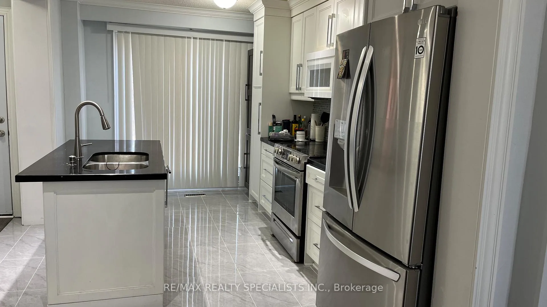 Photo 11 of 62 Camberley Crescent, Brampton, Brampton North — HOMEH