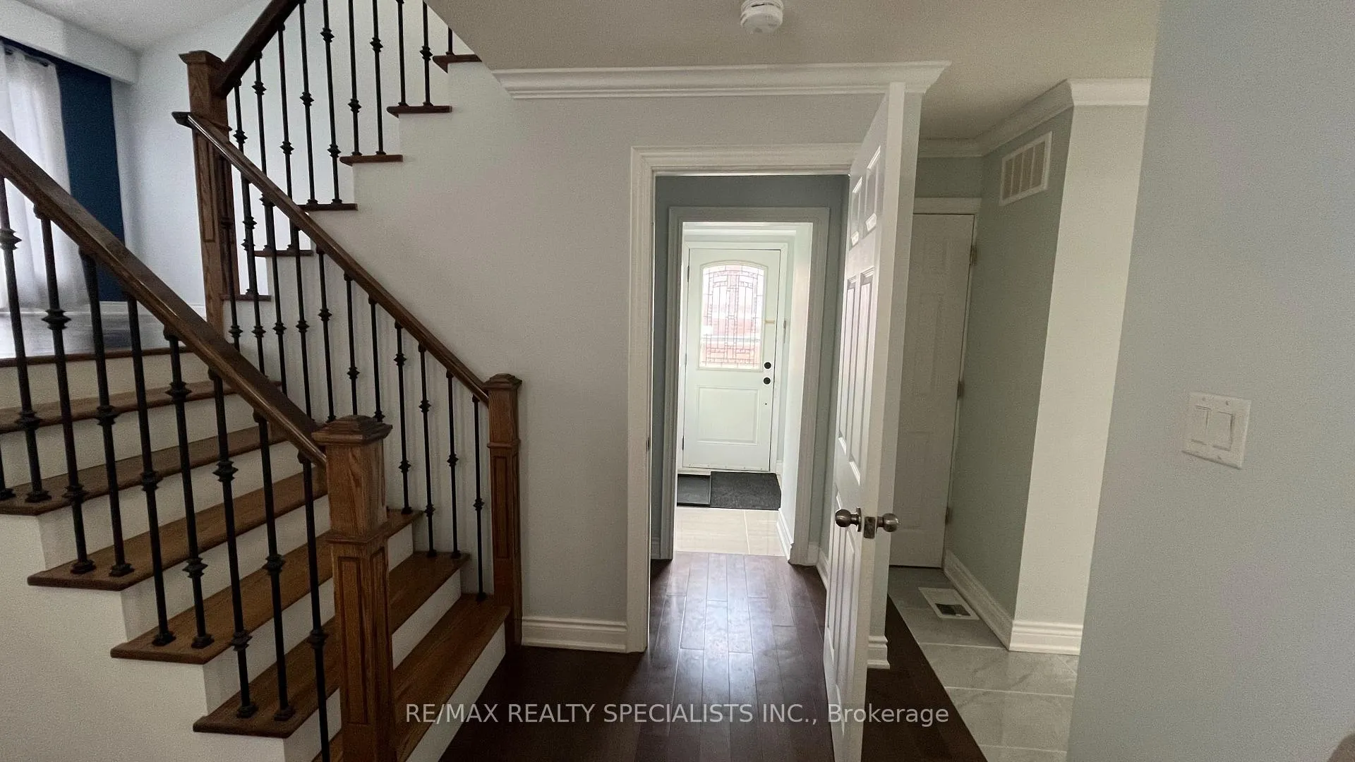 Photo 13 of 62 Camberley Crescent, Brampton, Brampton North — HOMEH