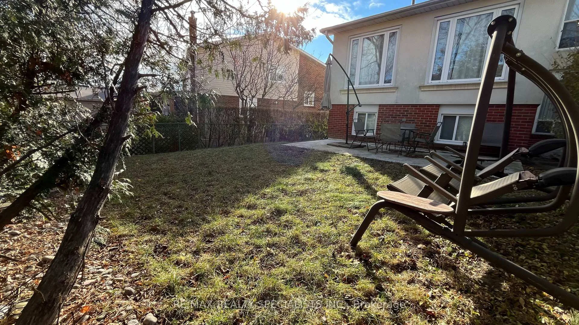 Photo 32 of 62 Camberley Crescent, Brampton, Brampton North — HOMEH