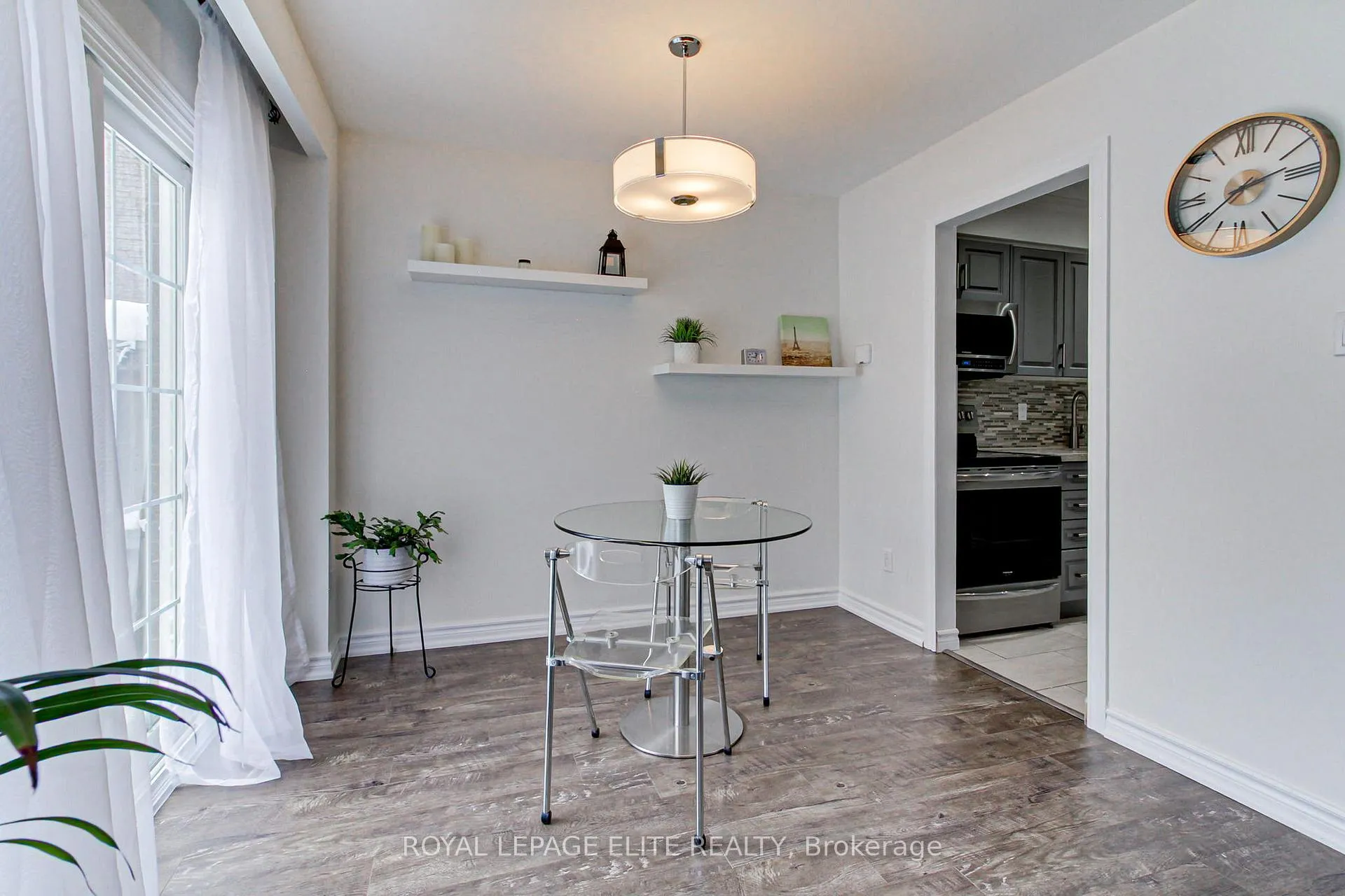 Photo 11 of 19 Lindisfarne Way, Markham, Markham Village — HOMEH