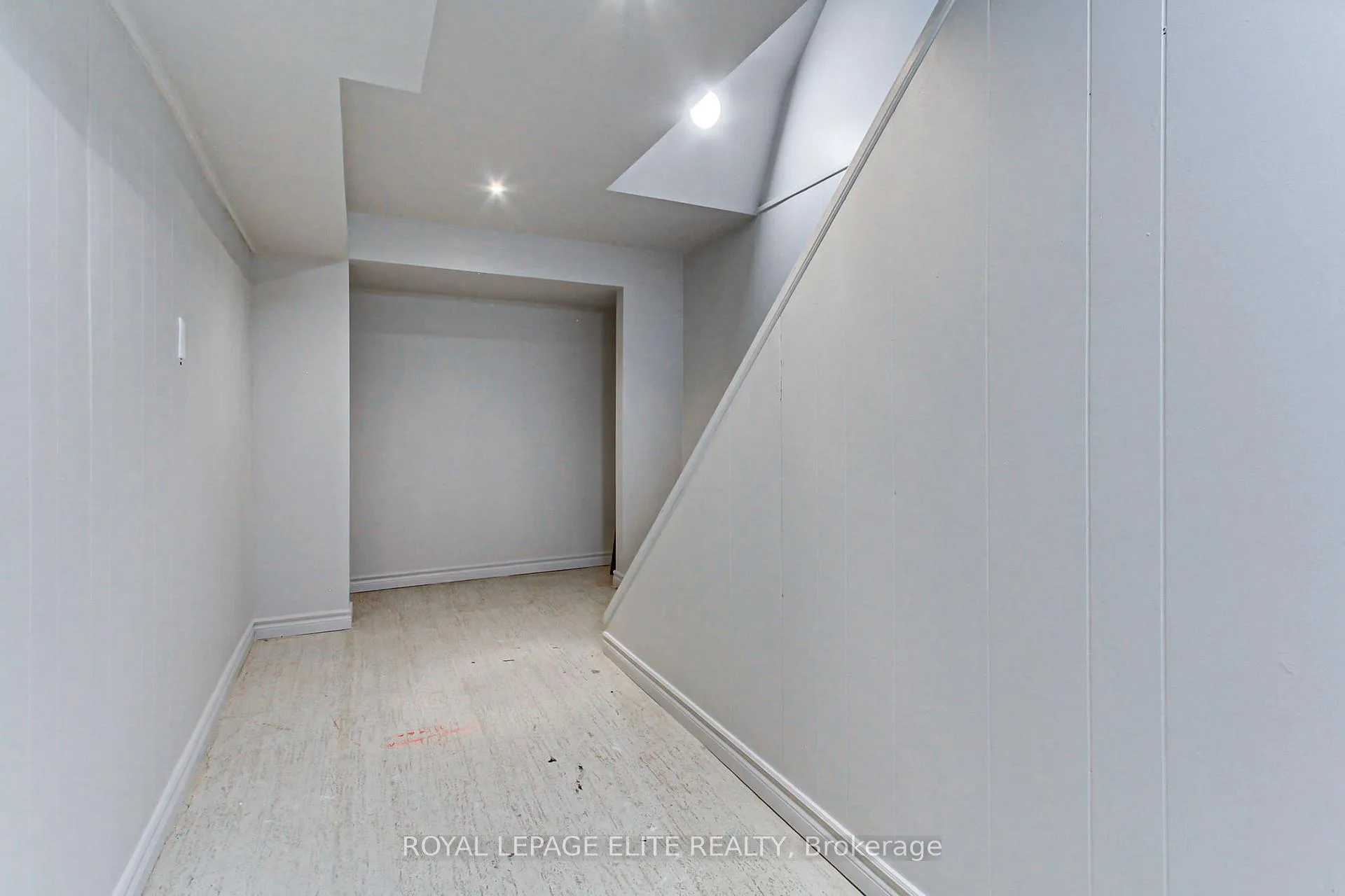 Photo 33 of 19 Lindisfarne Way, Markham, Markham Village — HOMEH