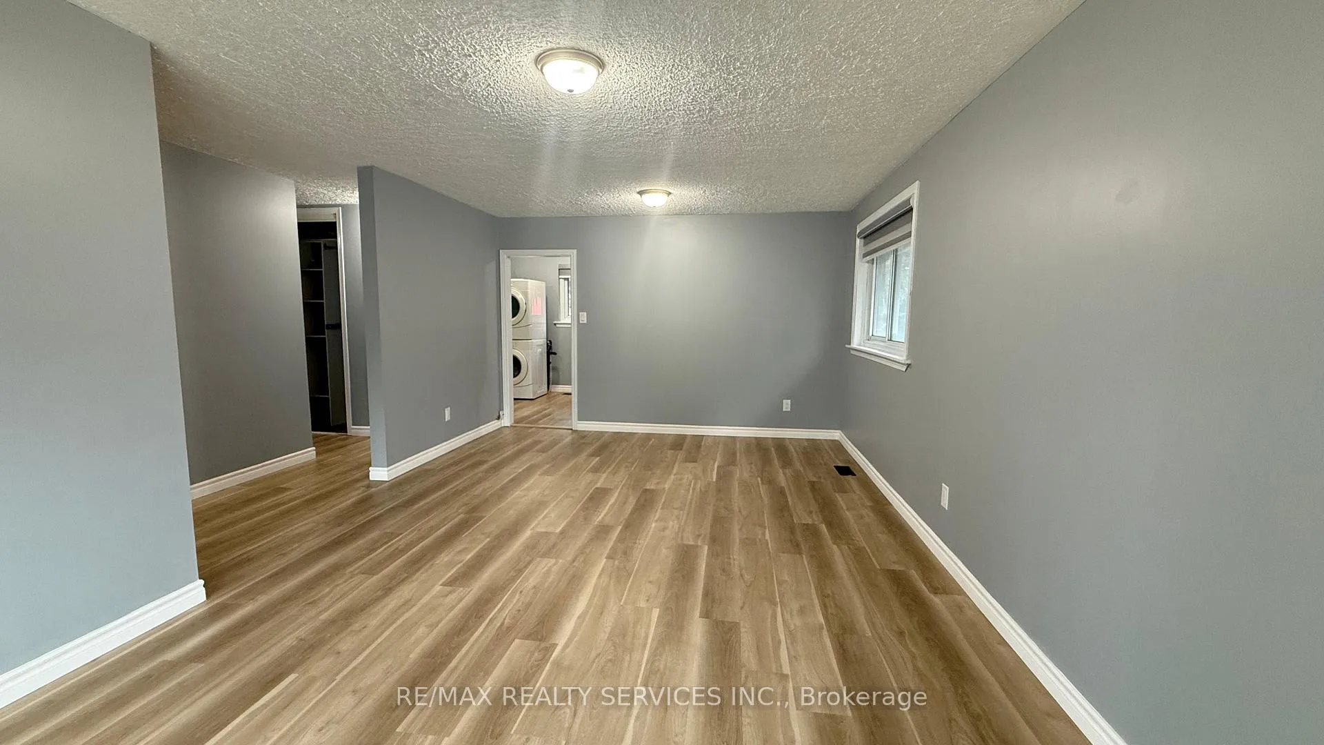 Photo 6 of 163 Mcmurchy Avenue, Brampton, Brampton South — HOMEH