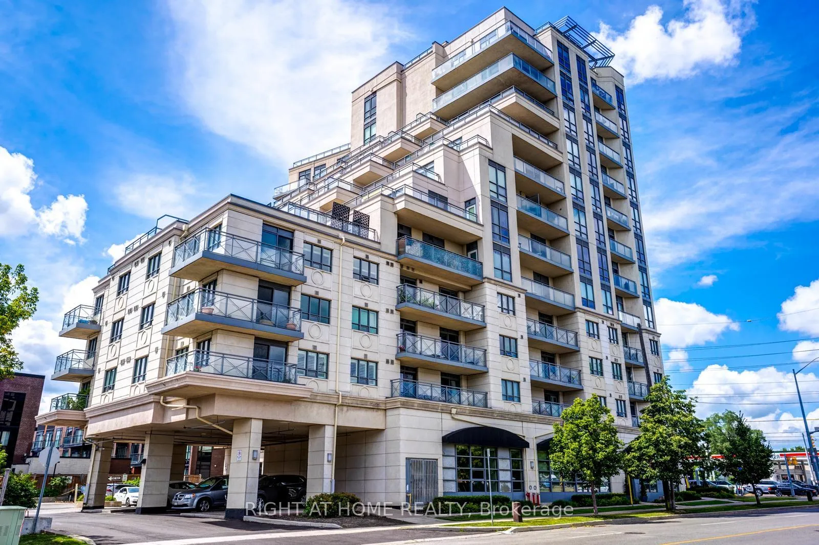 Photo 1 of 7730 Kipling Avenue, Vaughan, West Woodbridge — HOMEH