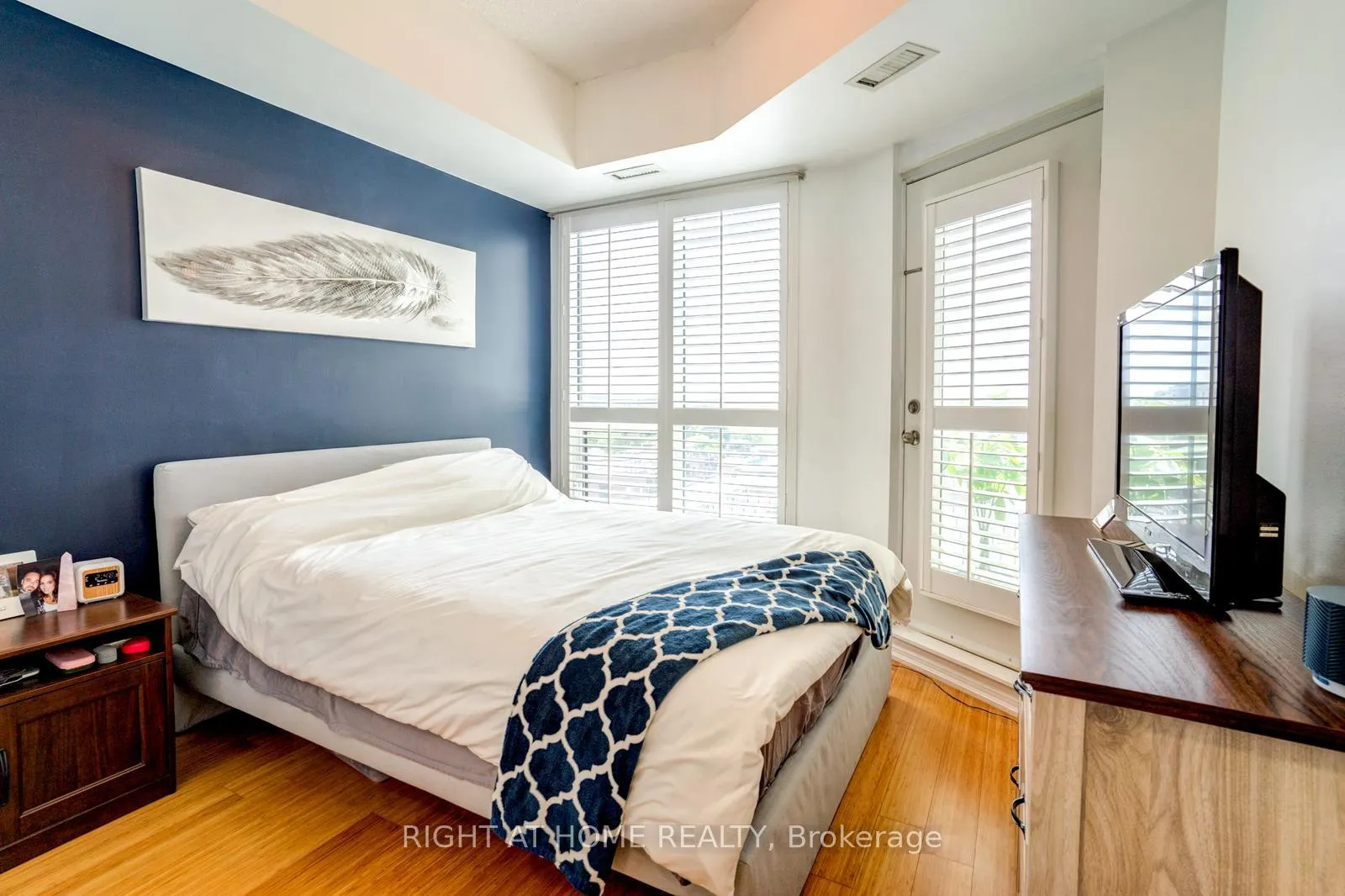 Photo 15 of 7730 Kipling Avenue, Vaughan, West Woodbridge — HOMEH