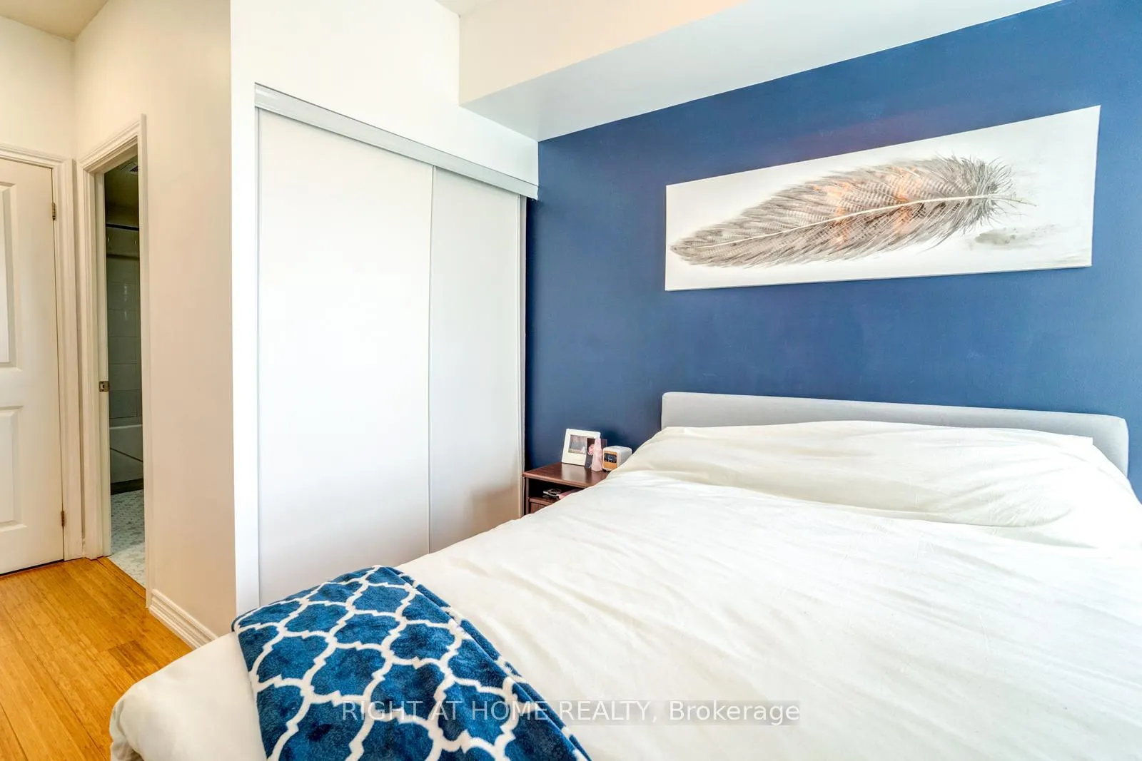 Photo 17 of 7730 Kipling Avenue, Vaughan, West Woodbridge — HOMEH