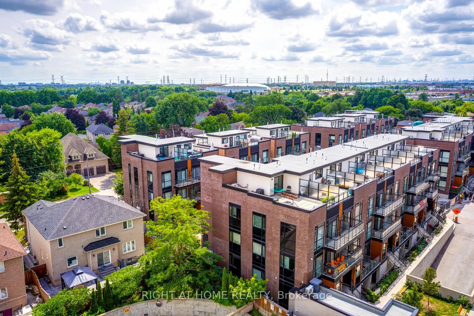 Photo 28 of 7730 Kipling Avenue, Vaughan, West Woodbridge — HOMEH