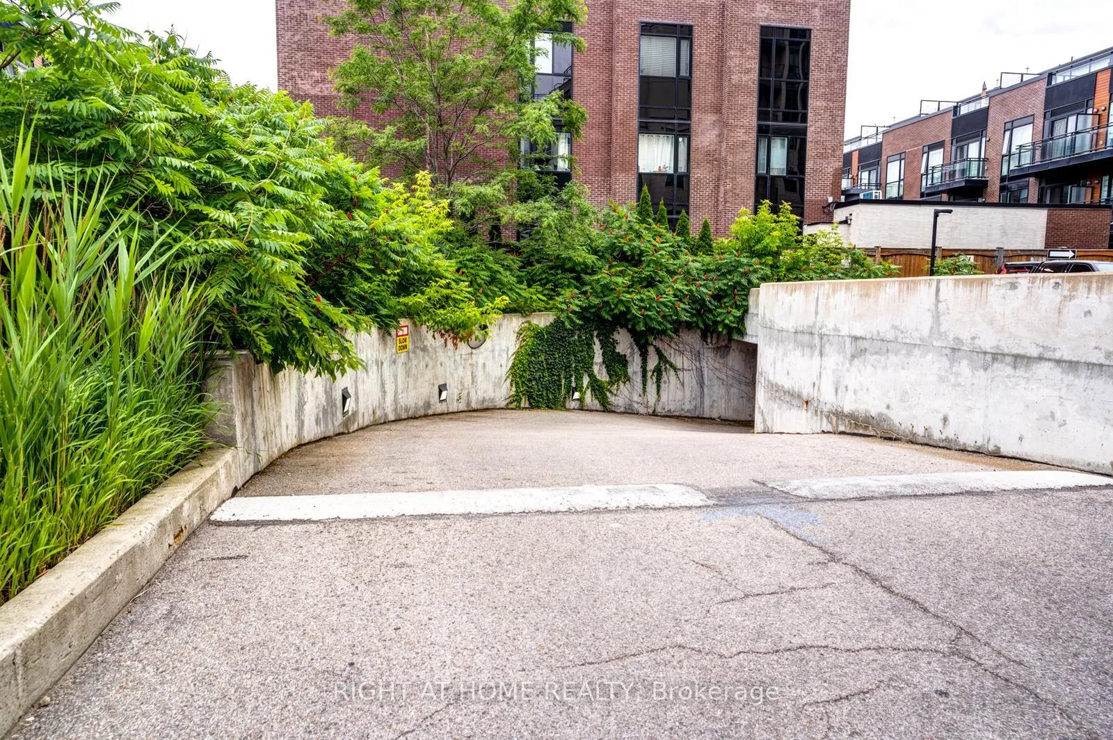 Photo 42 of 7730 Kipling Avenue, Vaughan, West Woodbridge — HOMEH