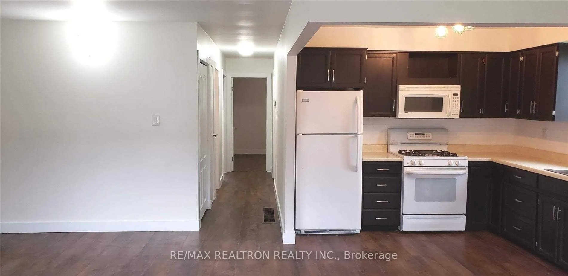 Photo 11 of Unit Main, 13 Springdale Drive, Barrie, Cundles East — HOMEH