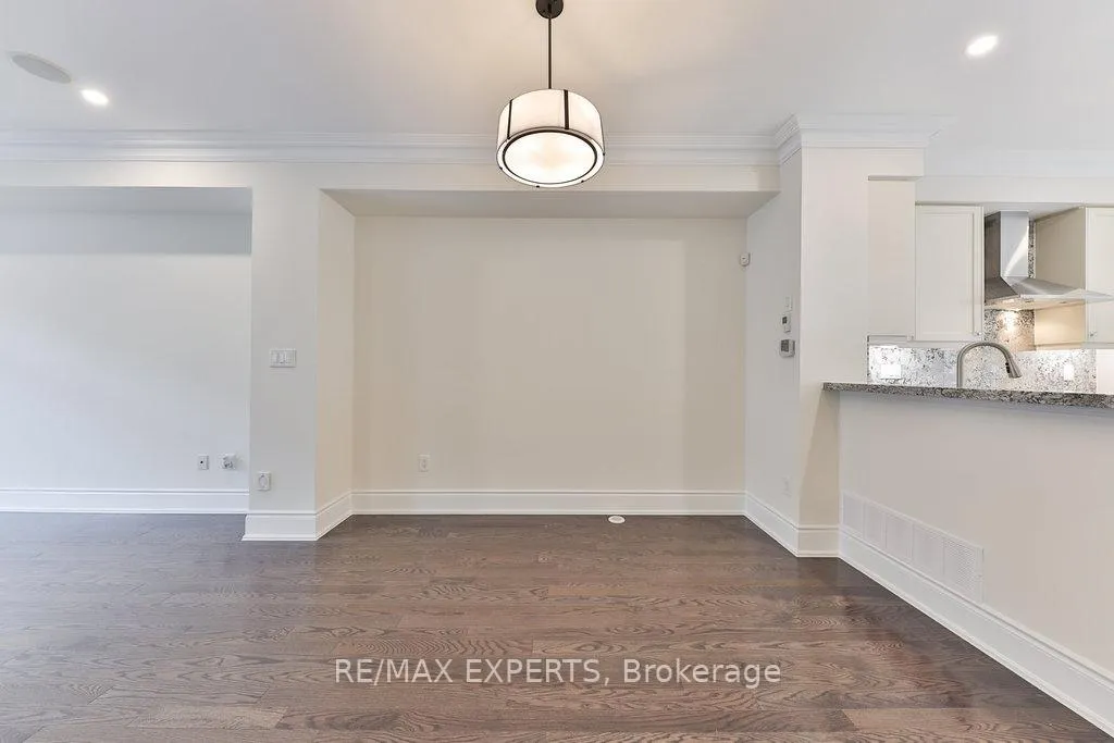 Photo 13 of 25 Powseland Crescent, Vaughan, West Woodbridge — HOMEH