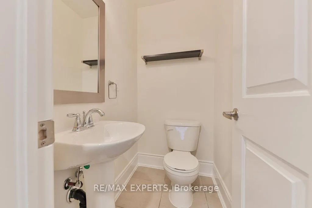 Photo 14 of 25 Powseland Crescent, Vaughan, West Woodbridge — HOMEH