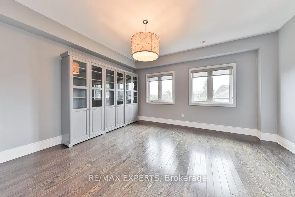 Photo 16 of 25 Powseland Crescent, Vaughan, West Woodbridge — HOMEH