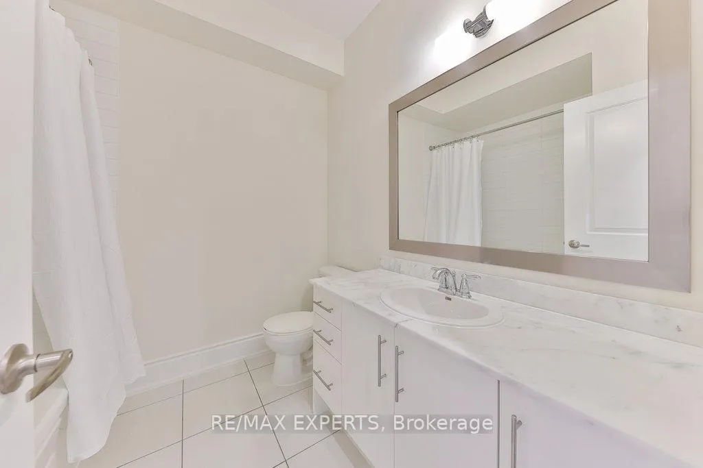 Photo 17 of 25 Powseland Crescent, Vaughan, West Woodbridge — HOMEH