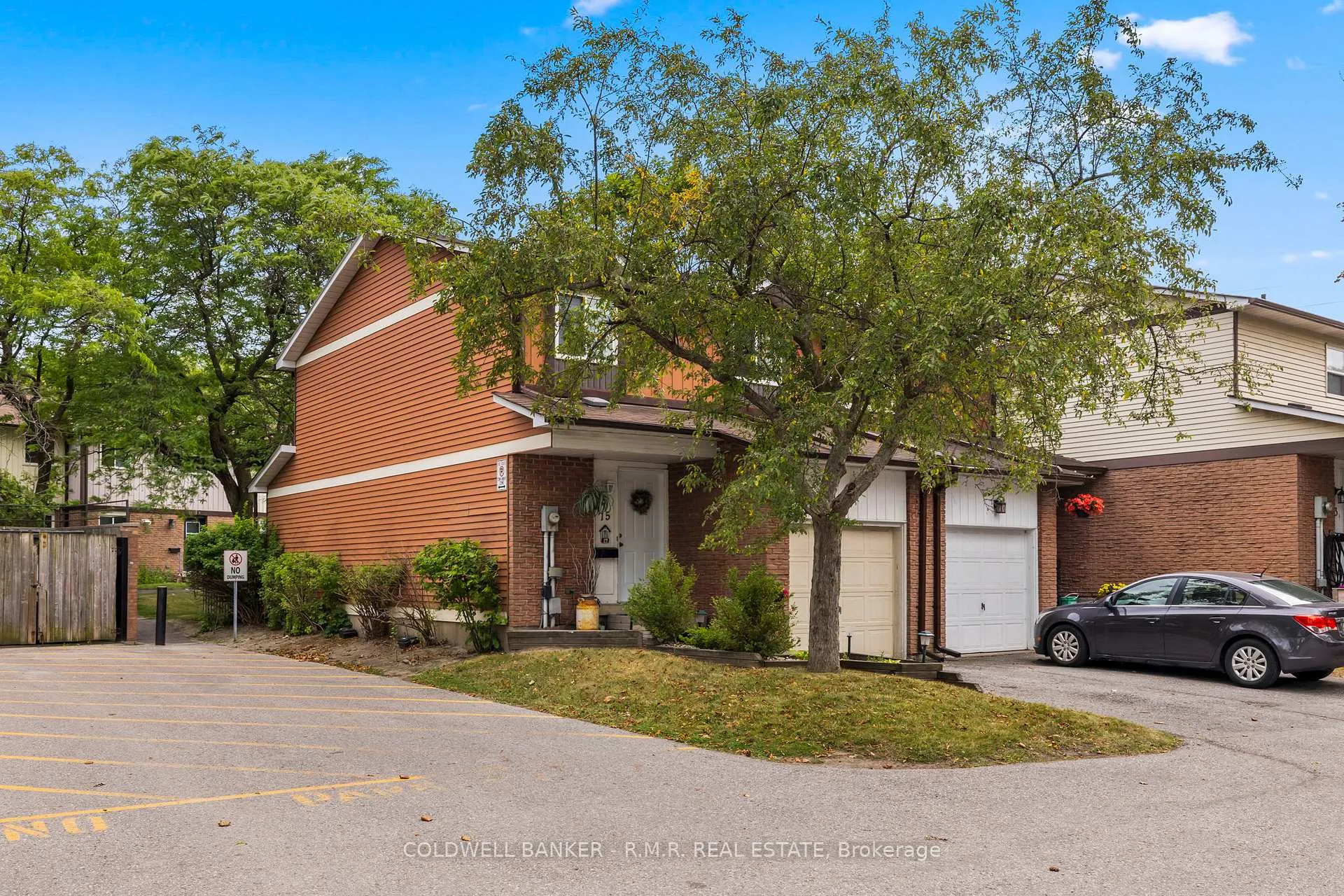 Photo 2 of Unit 15, 540 Dorchester Drive, Oshawa, Vanier — HOMEH