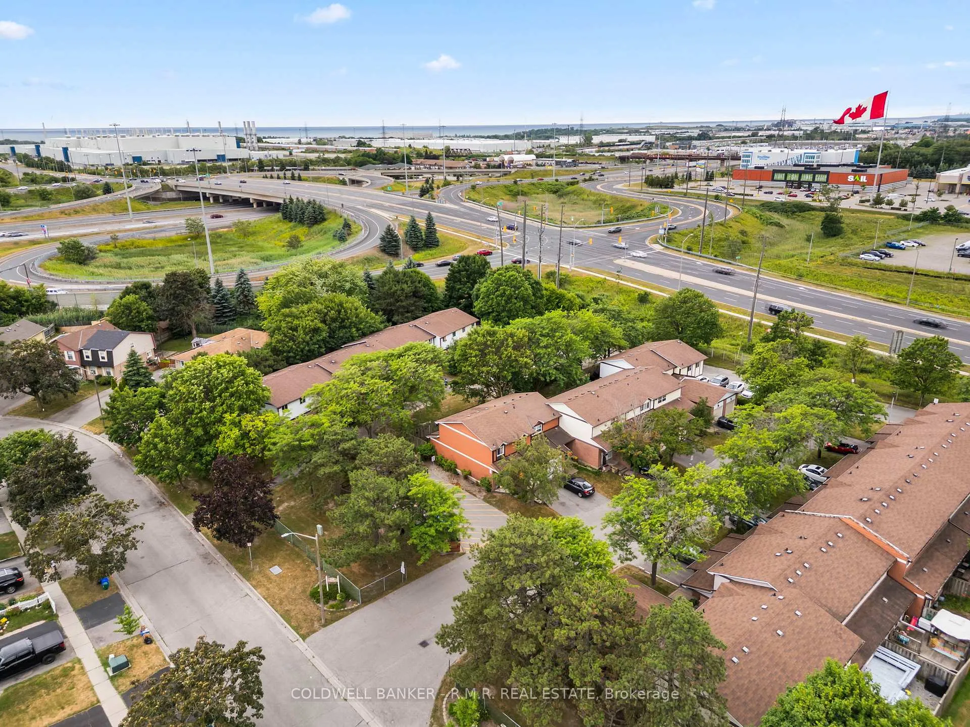 Photo 39 of Unit 15, 540 Dorchester Drive, Oshawa, Vanier — HOMEH