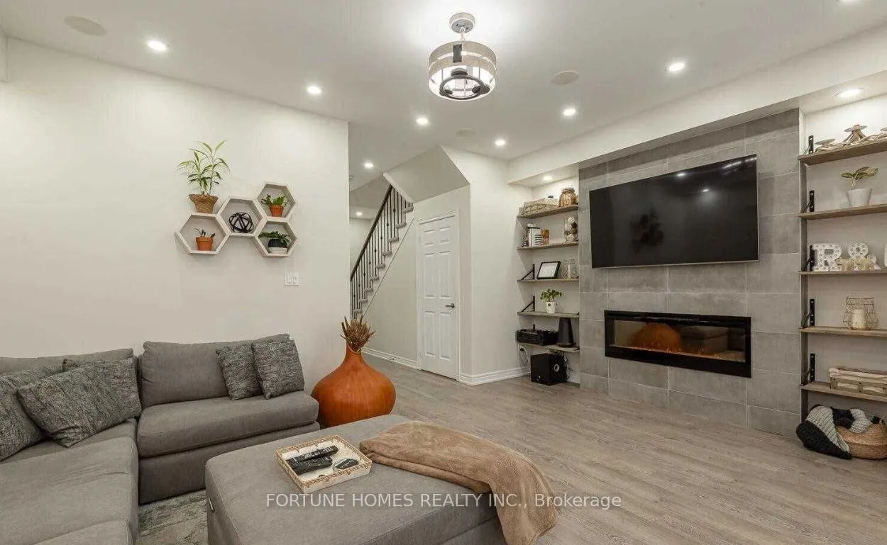 Photo 5 of 119 Benadir Avenue, Caledon, Rural Caledon — HOMEH