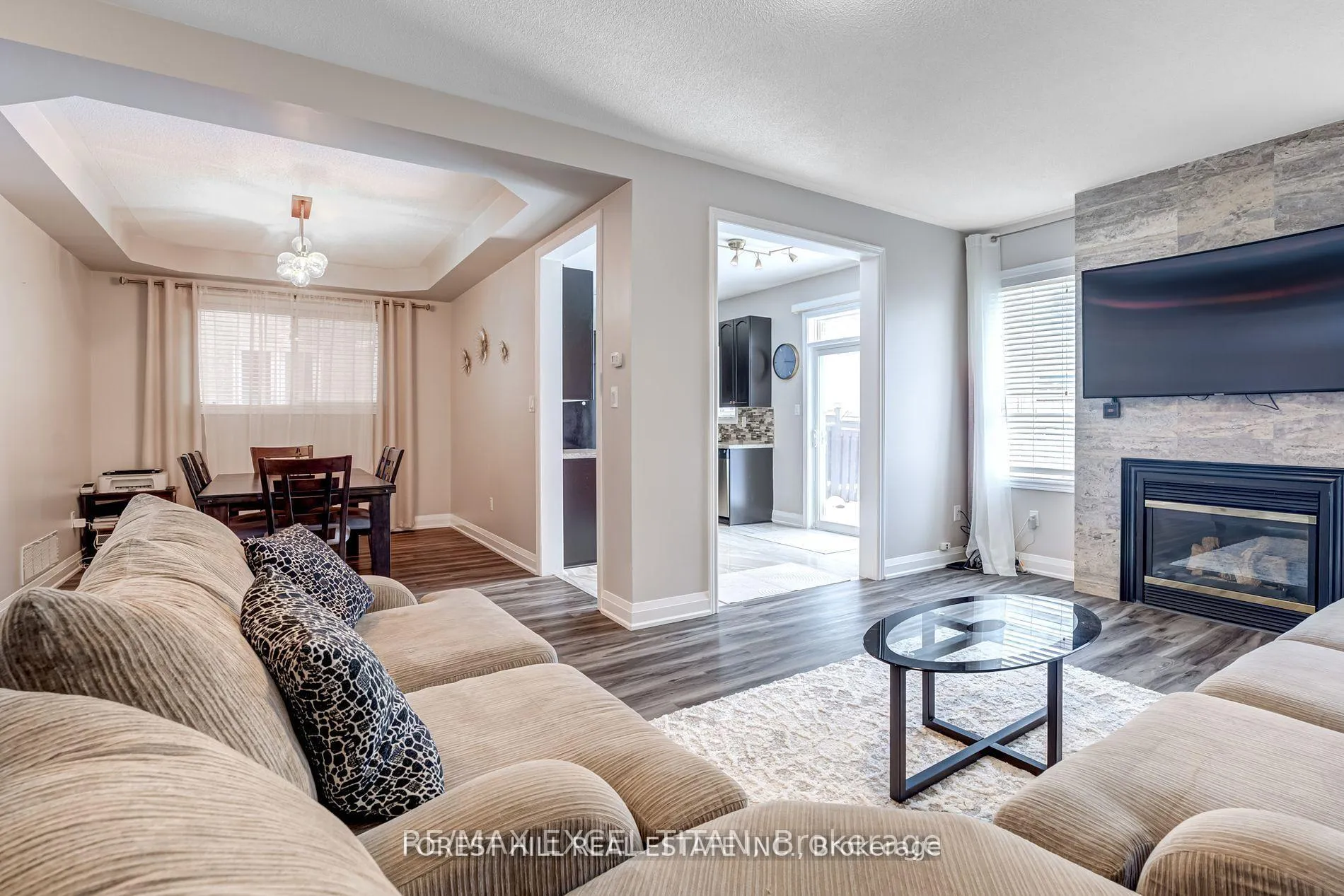 Photo 6 of 113 Destino Crescent, Vaughan, Vellore Village — HOMEH