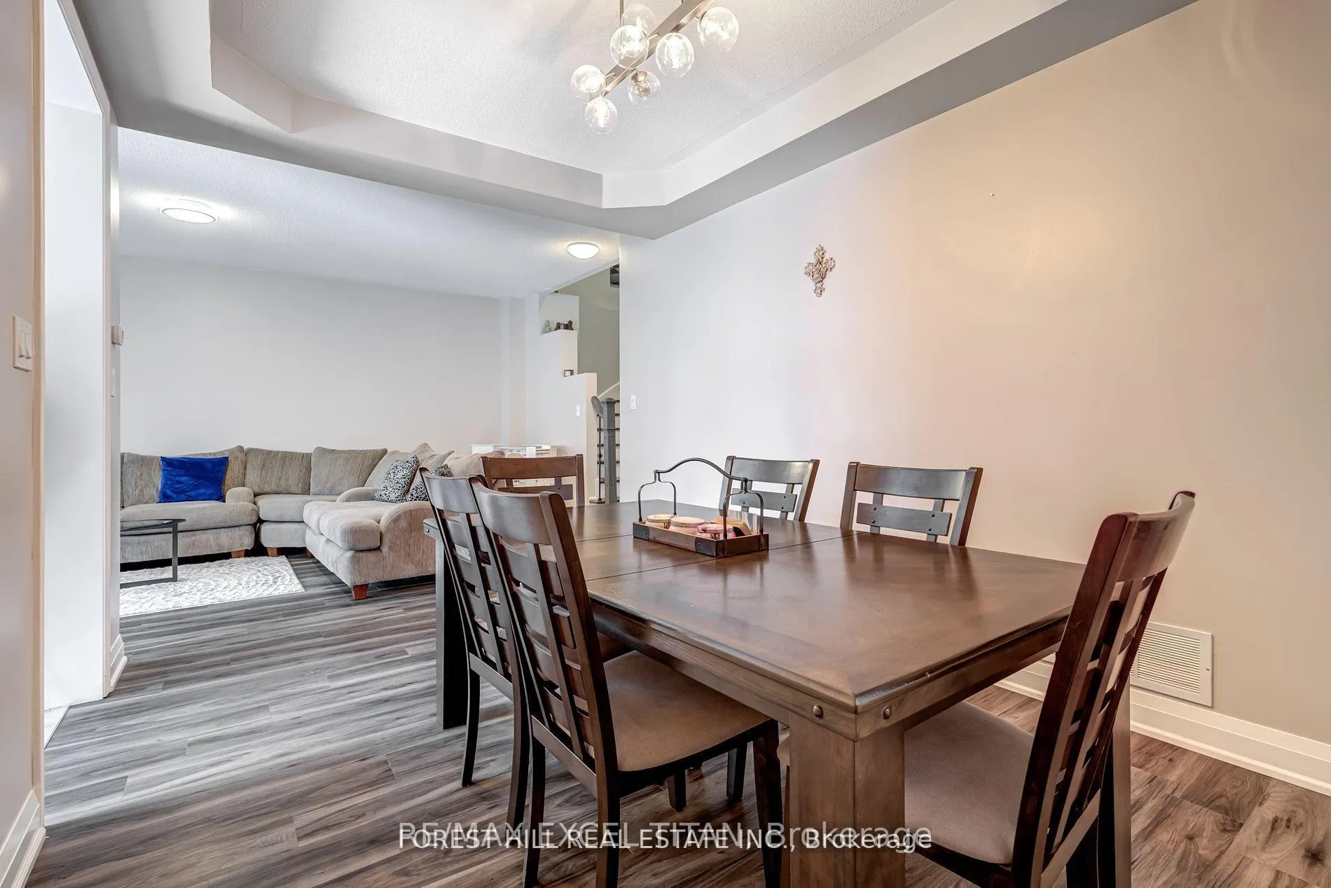Photo 9 of 113 Destino Crescent, Vaughan, Vellore Village — HOMEH