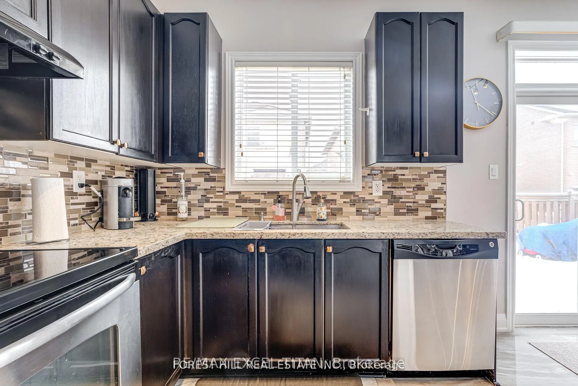 Photo 14 of 113 Destino Crescent, Vaughan, Vellore Village — HOMEH