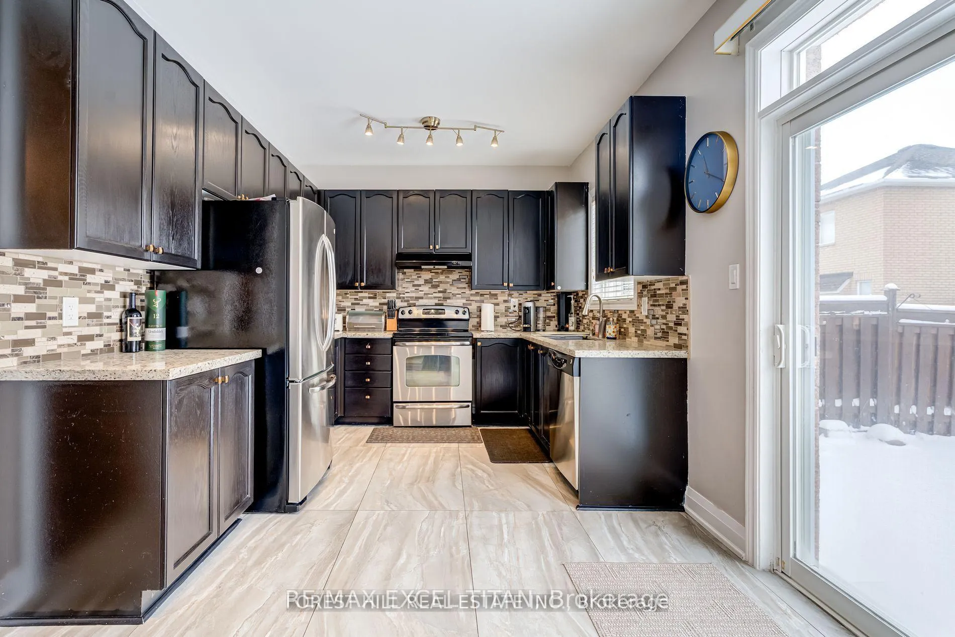 Photo 16 of 113 Destino Crescent, Vaughan, Vellore Village — HOMEH
