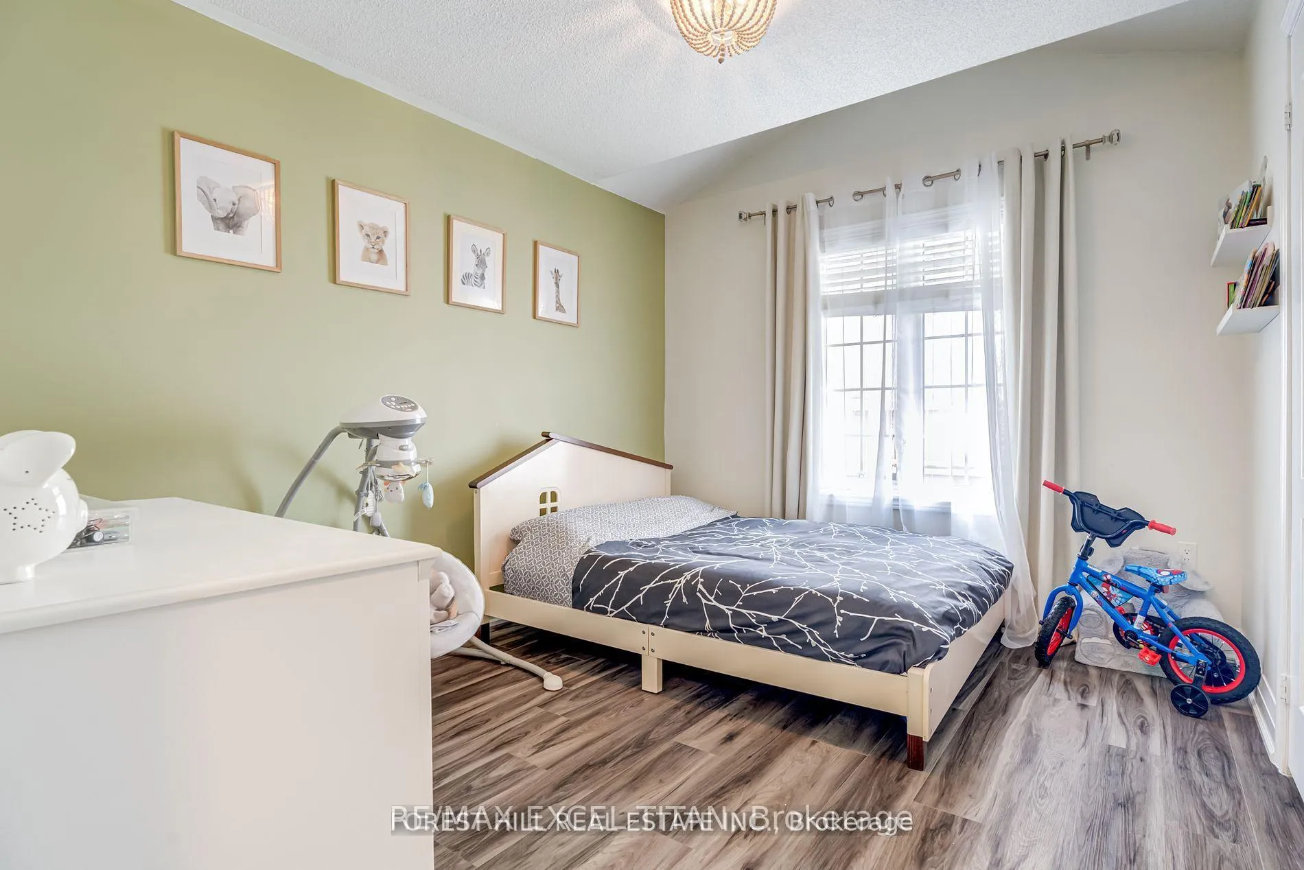 Photo 30 of 113 Destino Crescent, Vaughan, Vellore Village — HOMEH