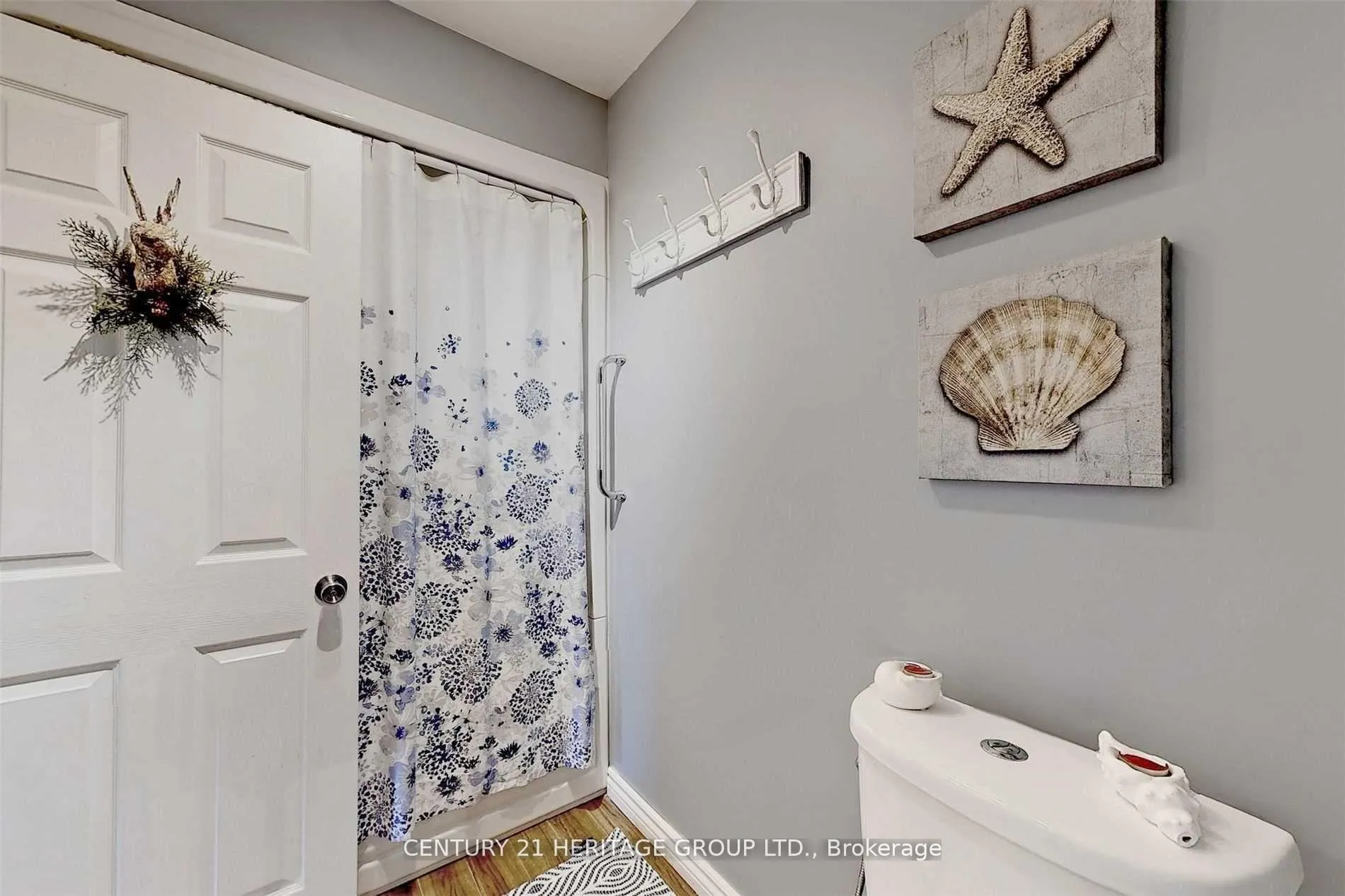 Photo 22 of Unit Main, 34 Kitimat Crescent, Aurora, Aurora Heights — HOMEH