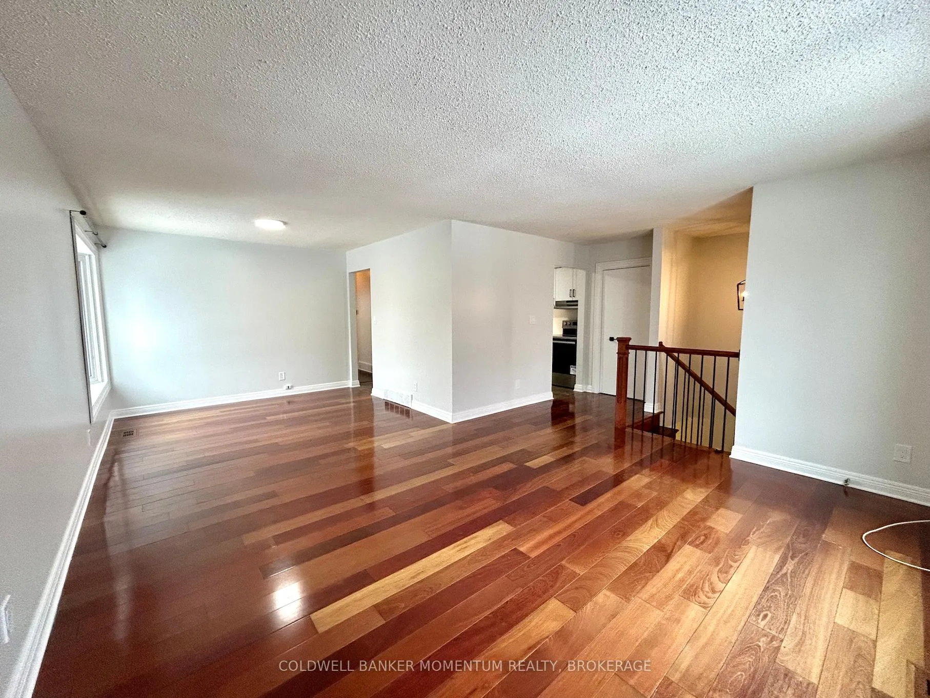 Photo 6 of Unit Main, 2 Cornwell Circle, St. Catharines, Ridley — HOMEH