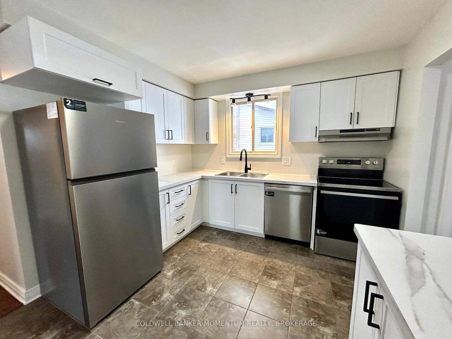 Photo 9 of Unit Main, 2 Cornwell Circle, St. Catharines, Ridley — HOMEH