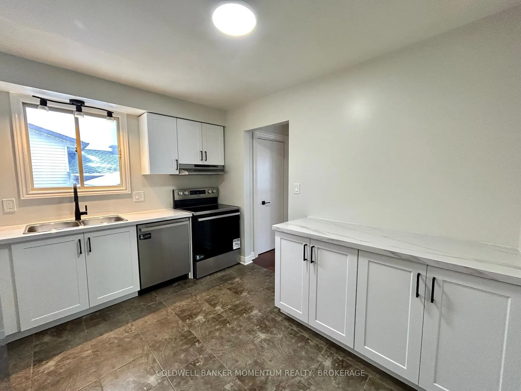 Photo 11 of Unit Main, 2 Cornwell Circle, St. Catharines, Ridley — HOMEH