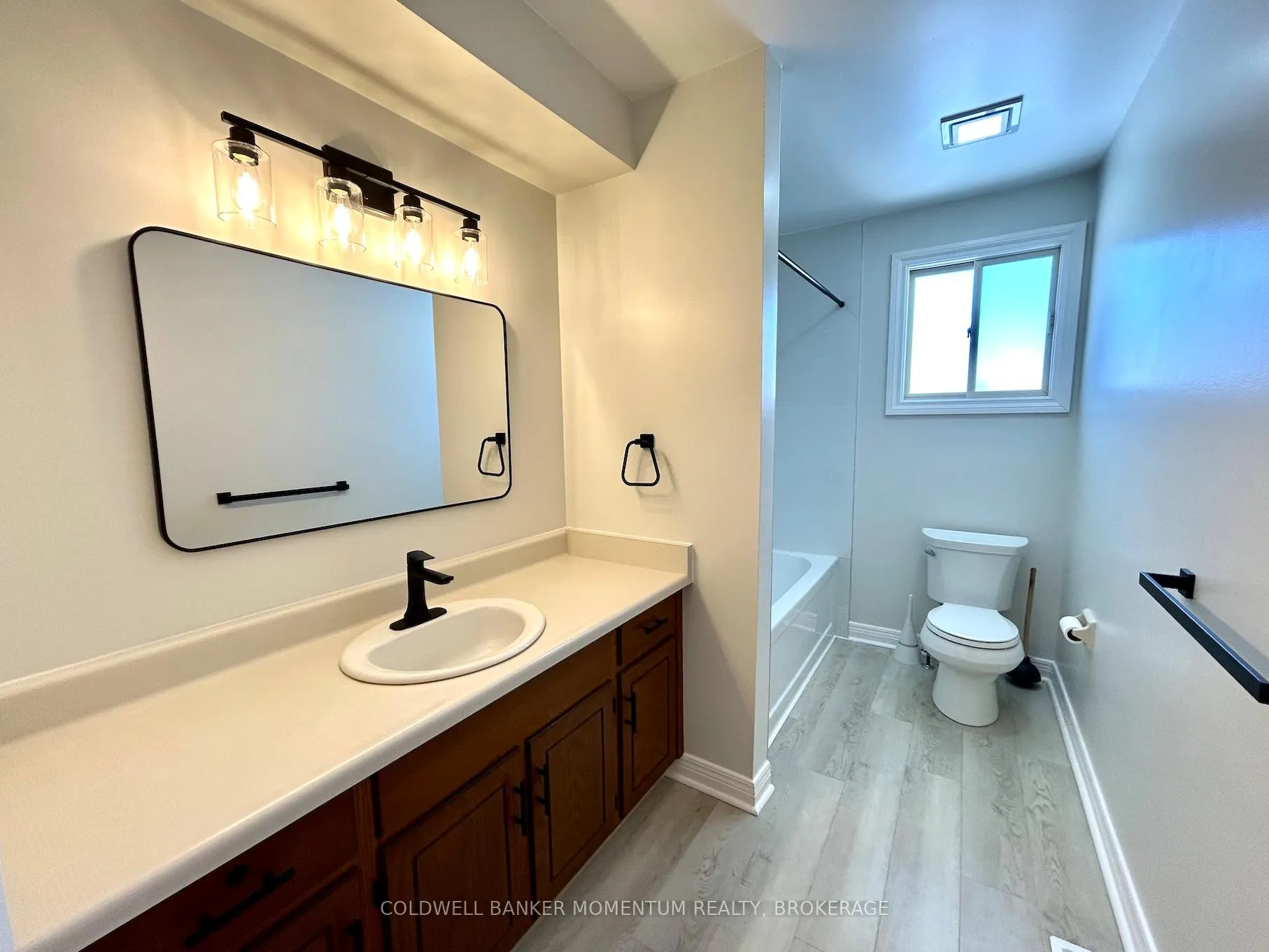 Photo 12 of Unit Main, 2 Cornwell Circle, St. Catharines, Ridley — HOMEH