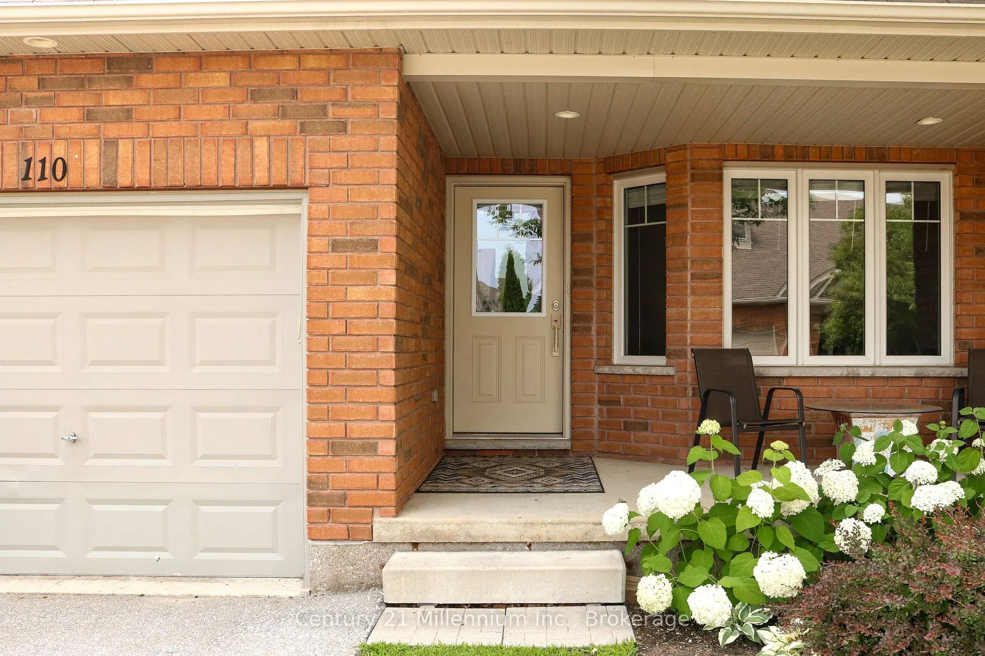 Photo 2 of 110 Empire Lane, Meaford — HOMEH