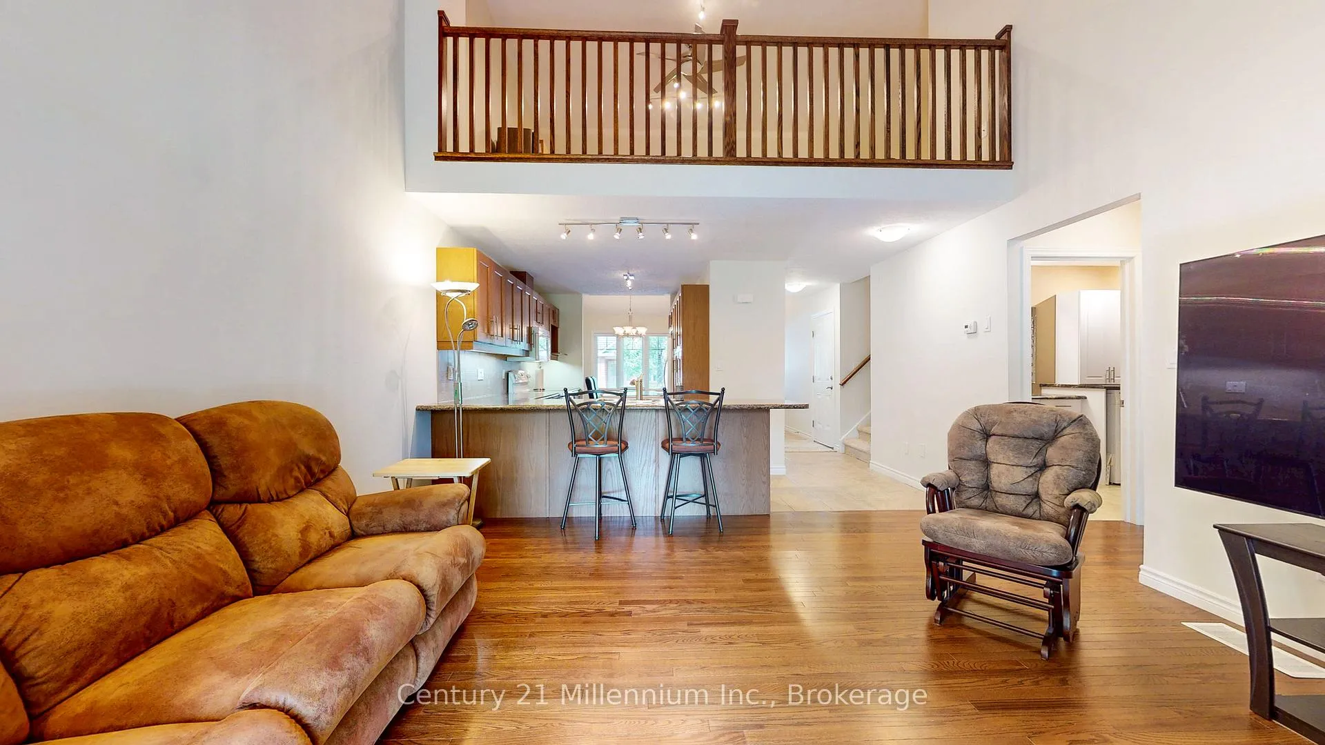 Photo 5 of 110 Empire Lane, Meaford — HOMEH