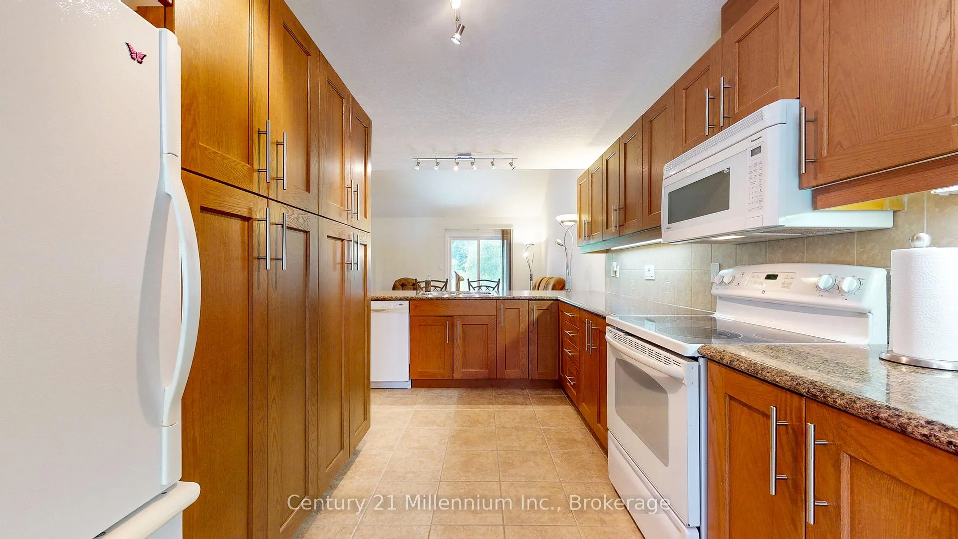 Photo 14 of 110 Empire Lane, Meaford — HOMEH