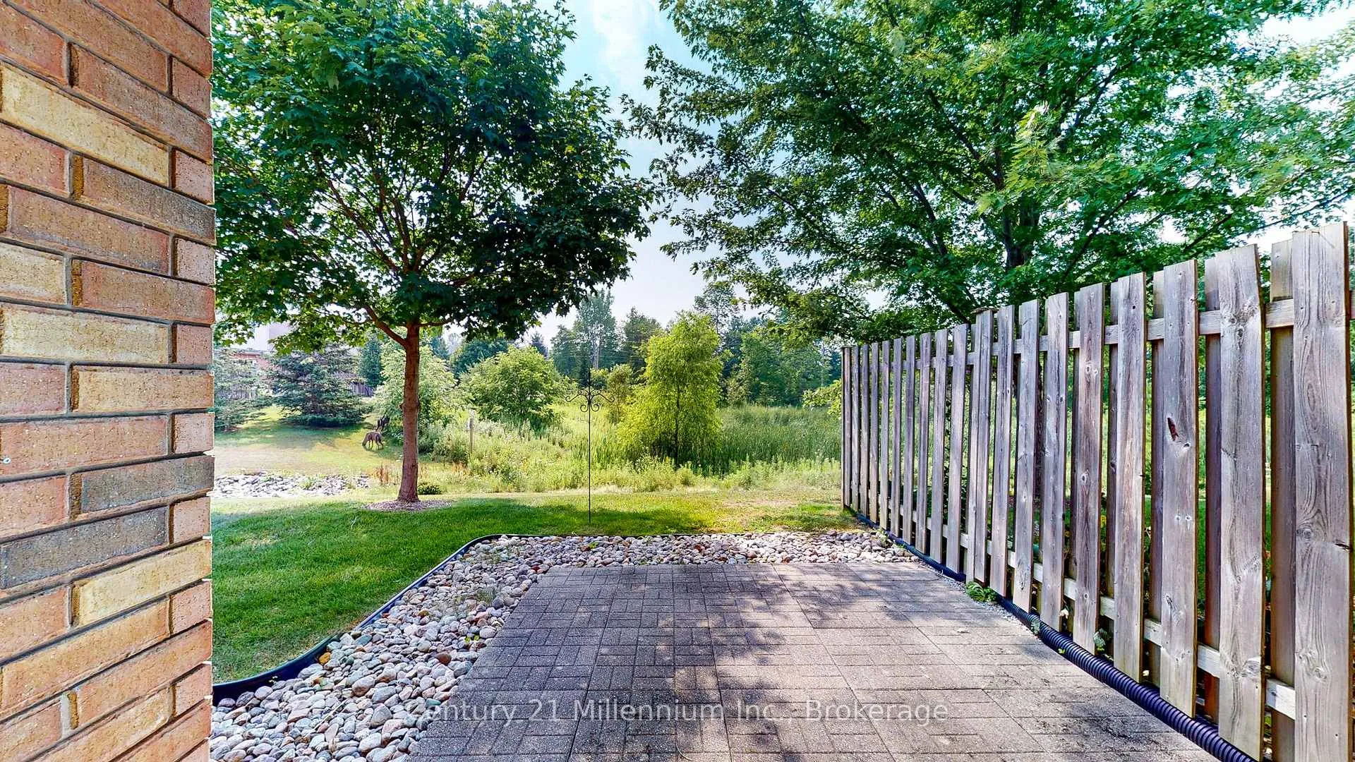 Photo 33 of 110 Empire Lane, Meaford — HOMEH
