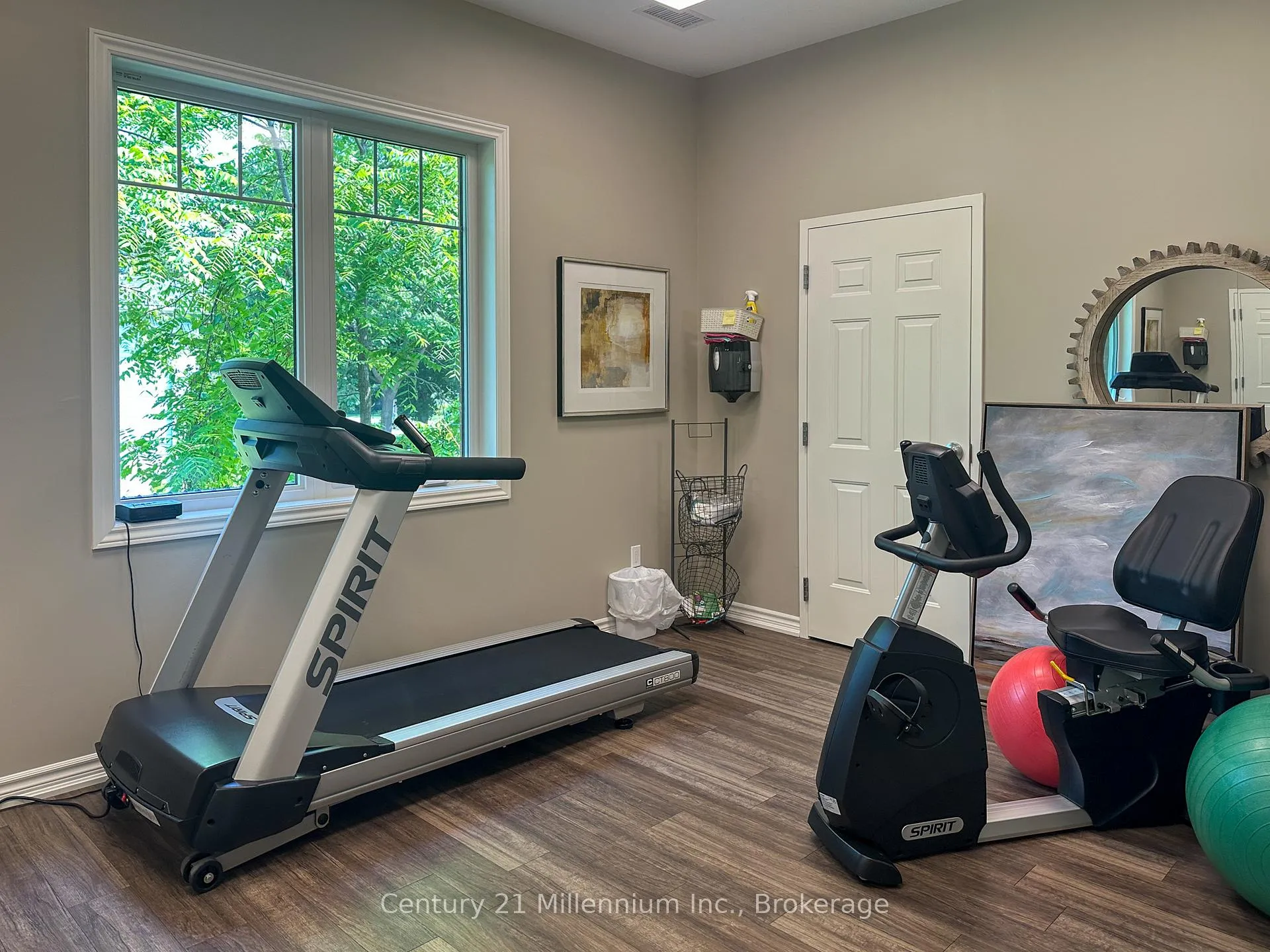 Photo 35 of 110 Empire Lane, Meaford — HOMEH