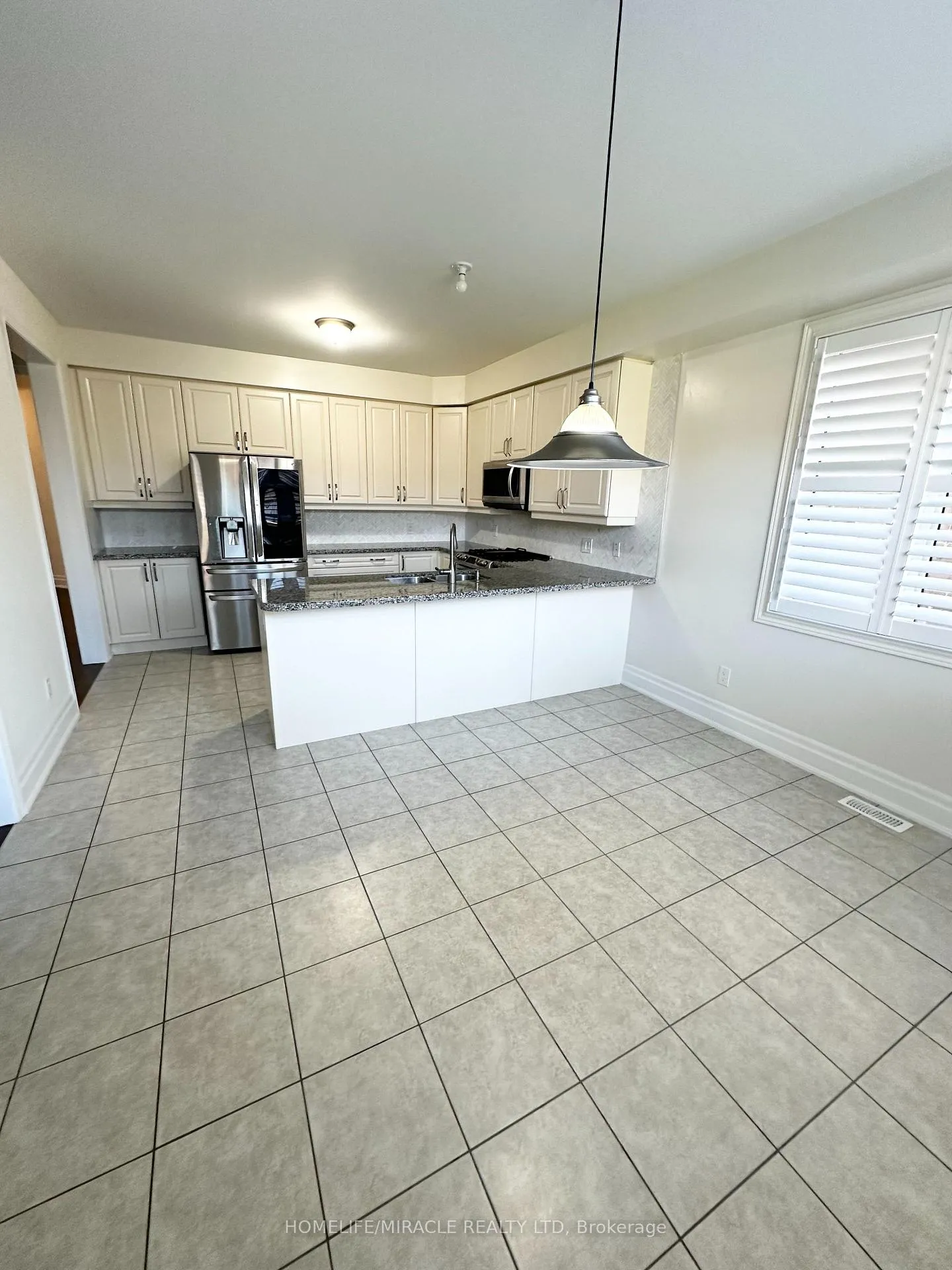 Photo 7 of 62 Owens Road, New Tecumseth, Alliston — HOMEH